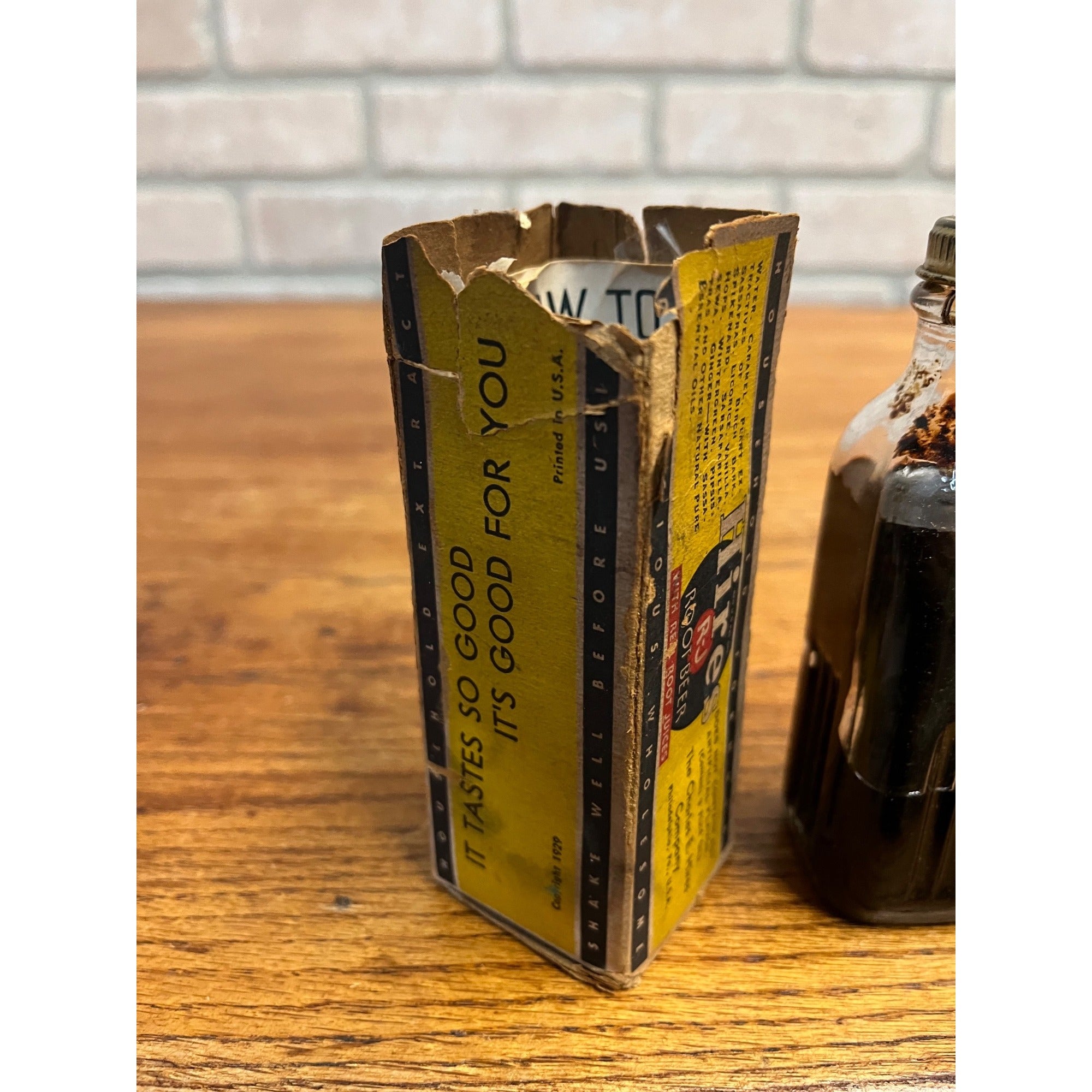 Vintage Hires Root Beer Household Extract Bottle W/ Instructions & Partial Box