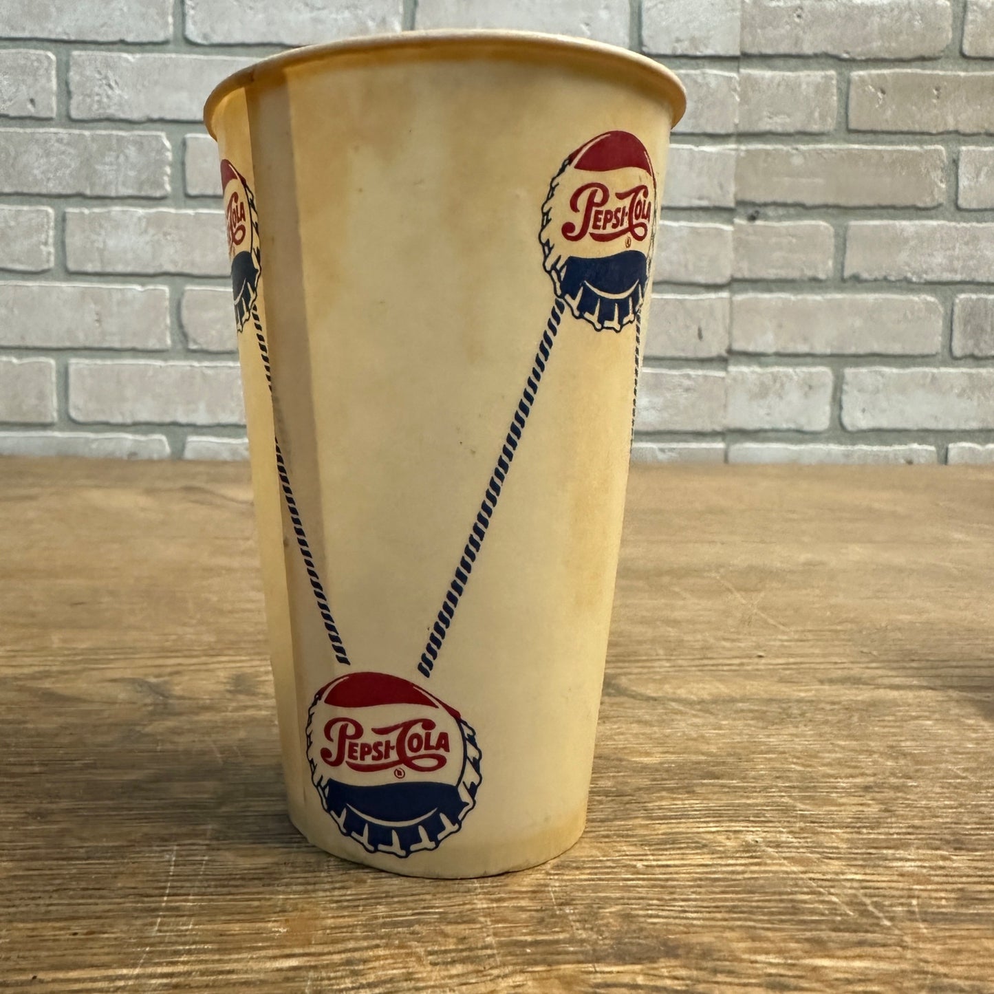 Vintage 12oz Pepsi Cola Single Dot Bouncing Chain Soda Promo Wax Paper Cup