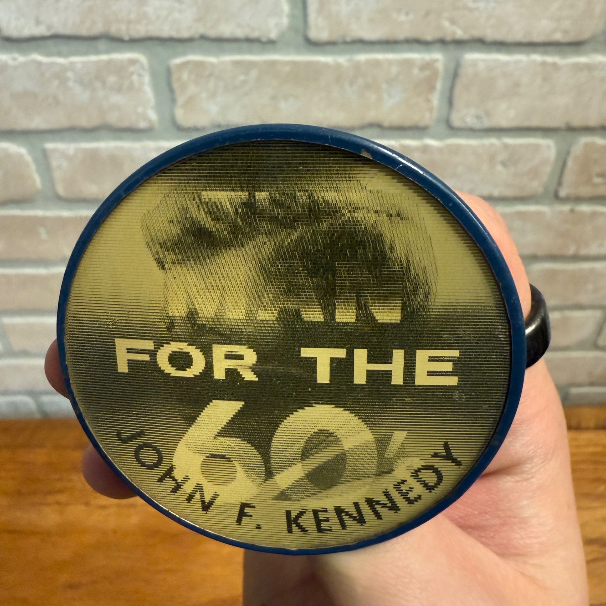 Vintage 1960 John F. Kennedy MAN FOR THE 60's Campaign Flasher Button