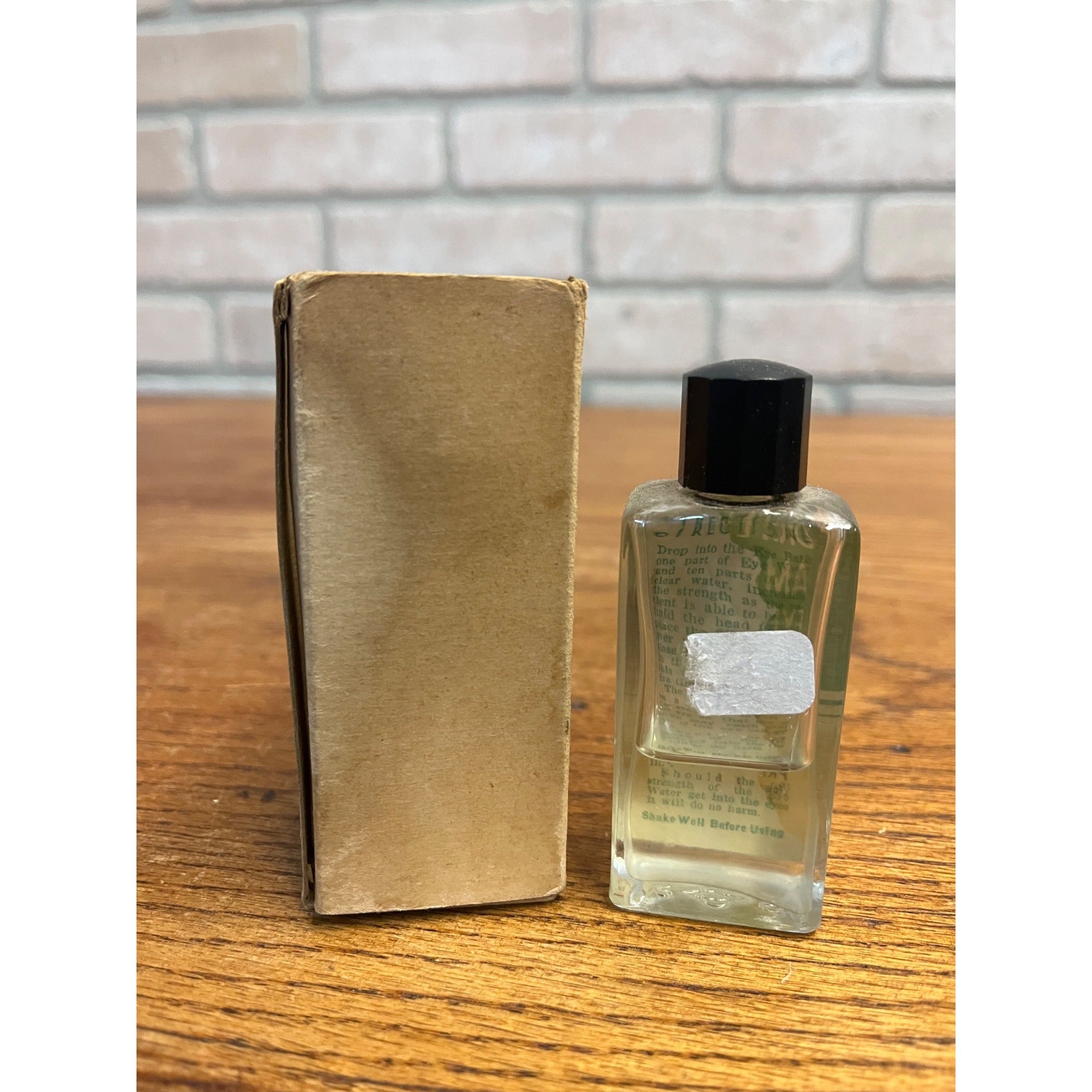 RARE Dr. Pettit's American Eye Water Quack Medicine Bottle & Box