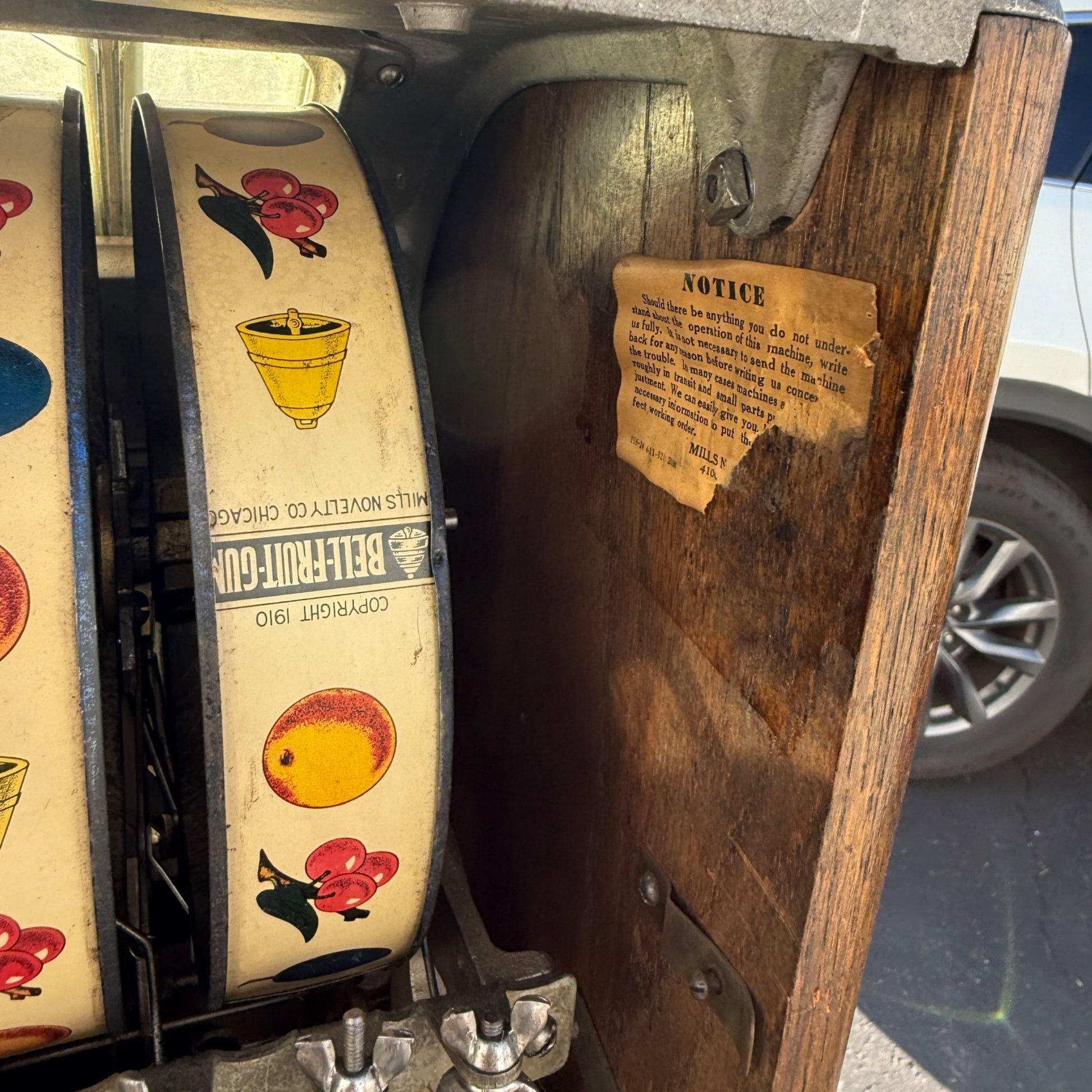 1930s 5¢ Mills Novelty Lion Head Slot Machine
