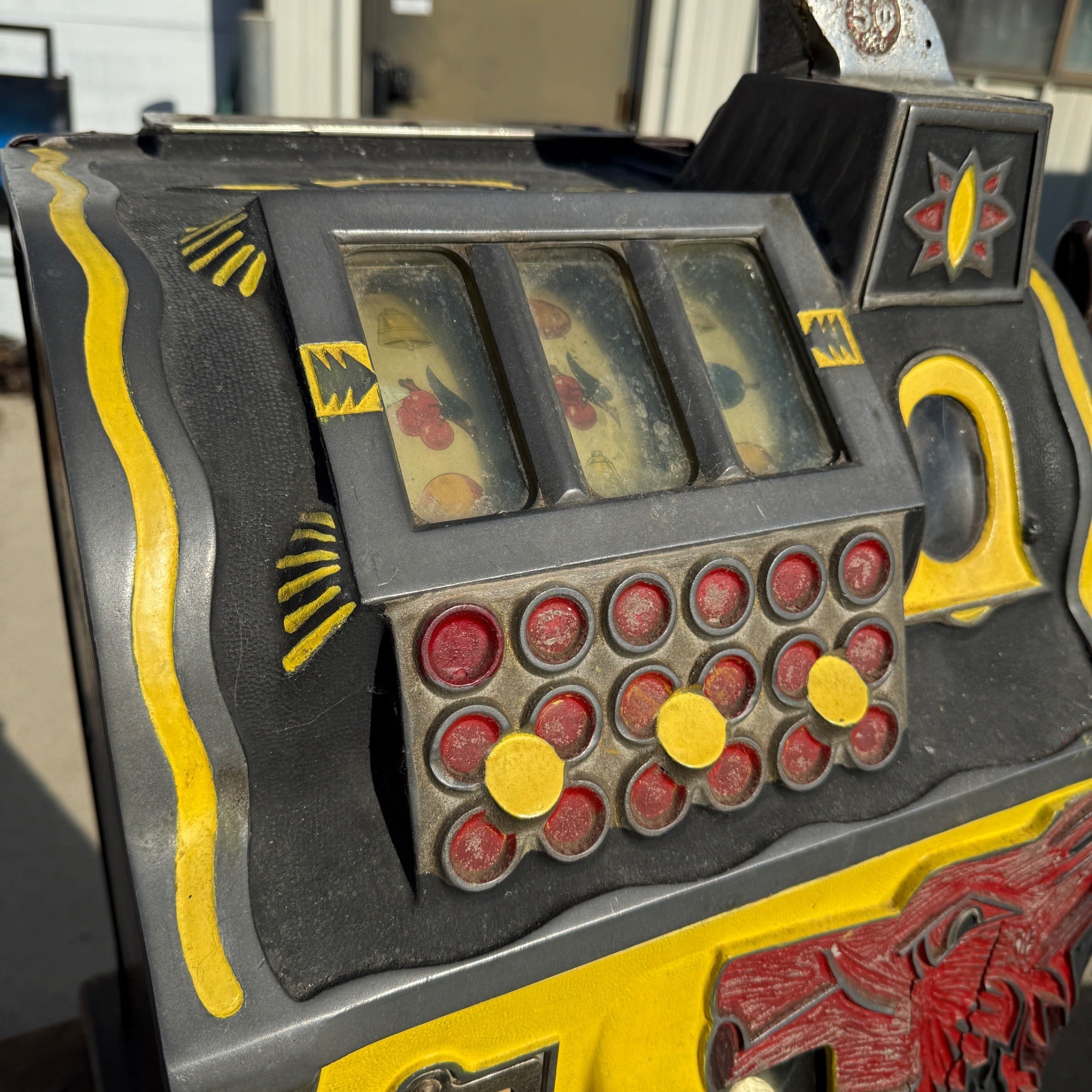 1930s 5¢ Mills Novelty Lion Head Slot Machine