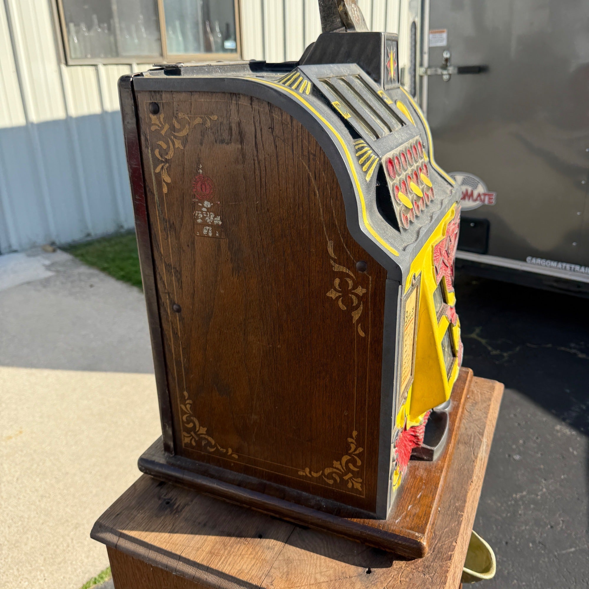 1930s 5¢ Mills Novelty Lion Head Slot Machine