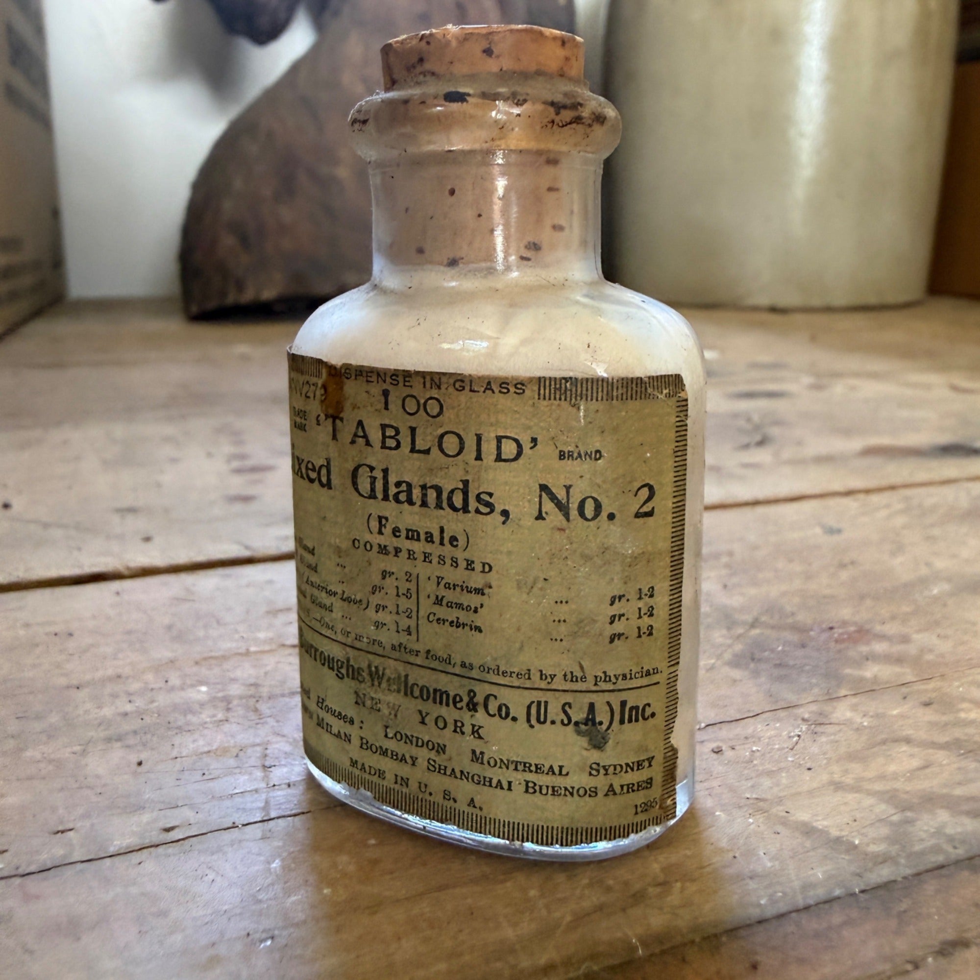 Antique Burroughs Wellcome Tabloid Mixed Glands No 2 Female Medicine Bottle FULL