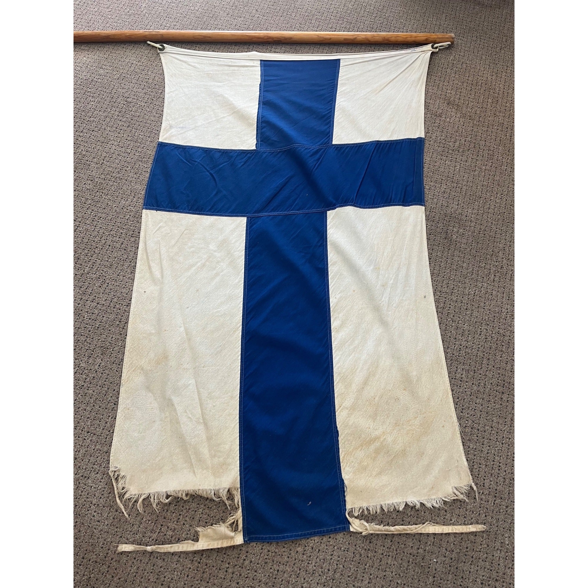 Vintage 1960s Finland 3' x 5' Defiance Annin Flag 100% Cotton Bunting