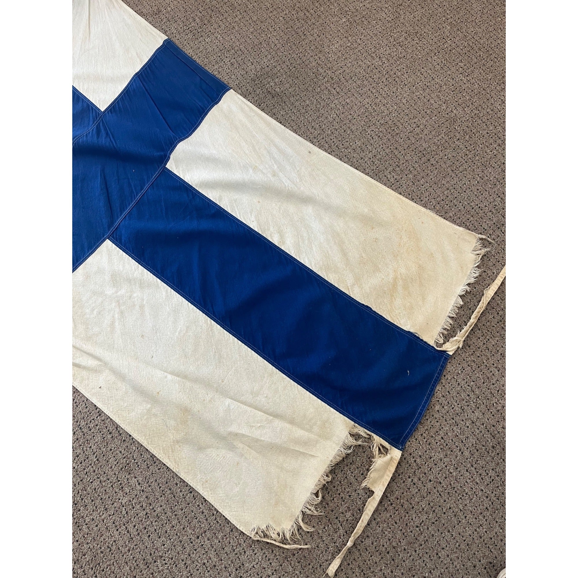 Vintage 1960s Finland 3' x 5' Defiance Annin Flag 100% Cotton Bunting