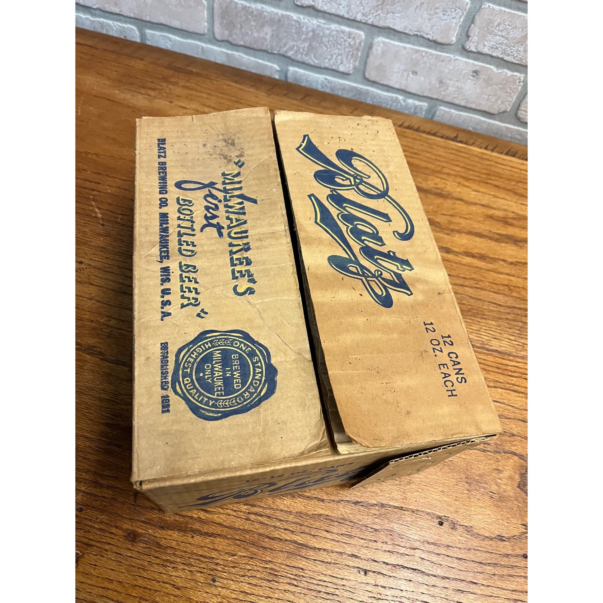 RARE 1930s Blatz Beer Flat Top 12-12 Oz Cans Cardboard Box Case