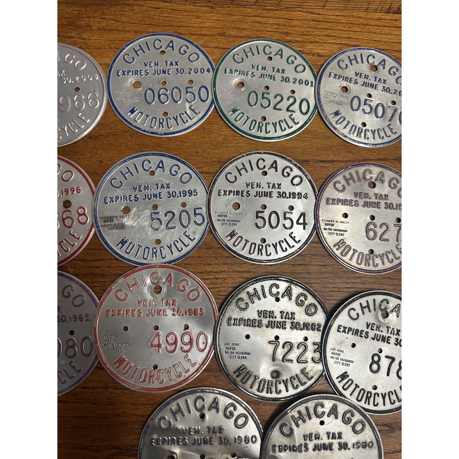 Lot (19) Chicago Motorcycle Vehicle Tax License Tag Plate 1980-2006
