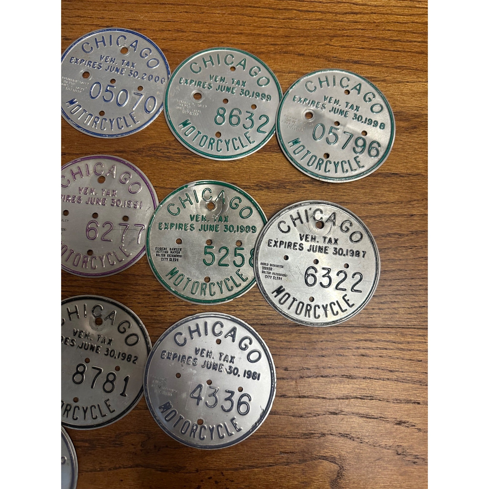 Lot (19) Chicago Motorcycle Vehicle Tax License Tag Plate 1980-2006