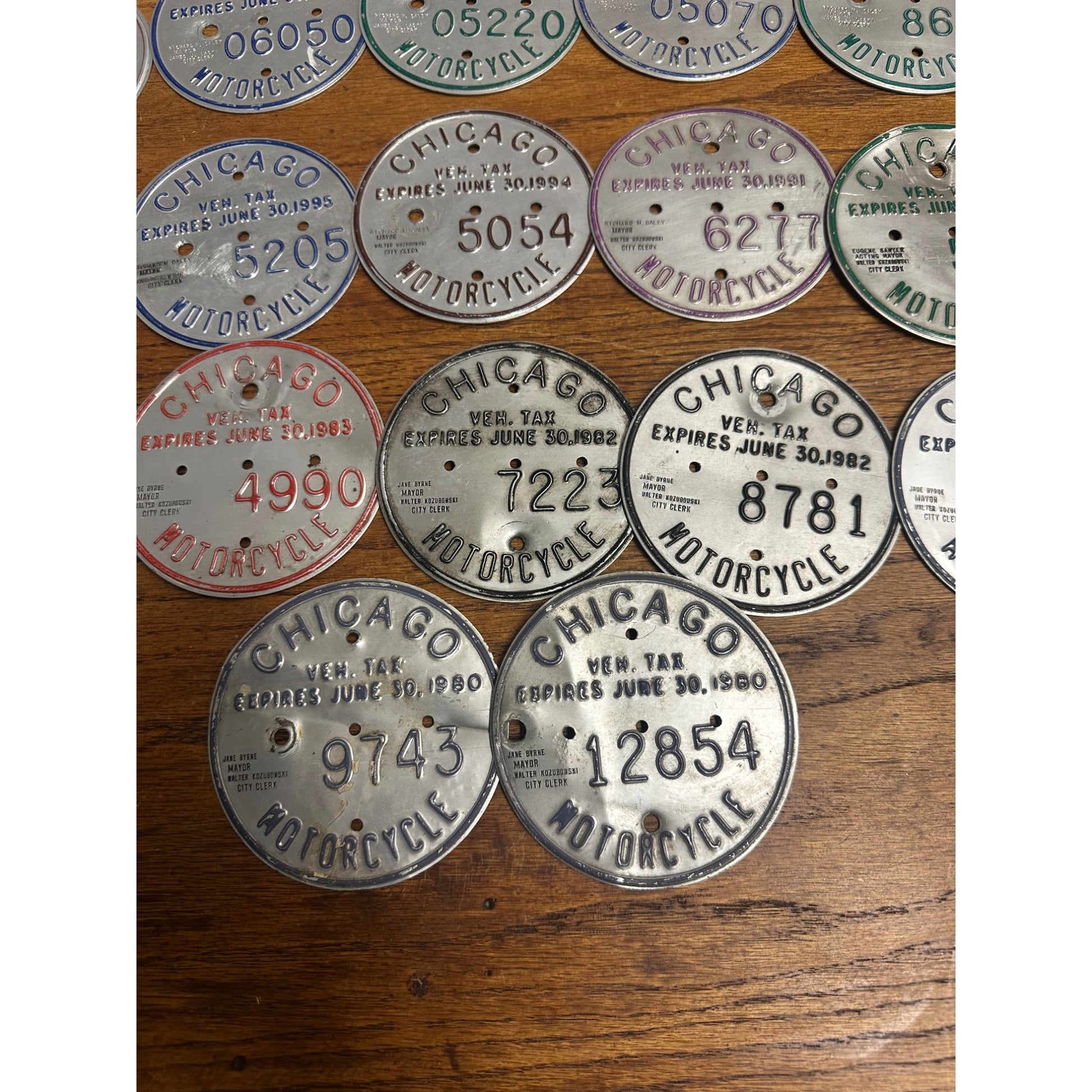 Lot (19) Chicago Motorcycle Vehicle Tax License Tag Plate 1980-2006