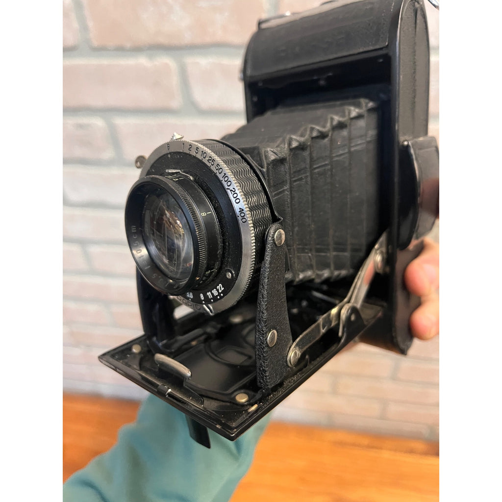 Vintage Voigtländer Bessa Rangefinder Folding Camera With Compur-Rapid Shutter Germany Circa 1935