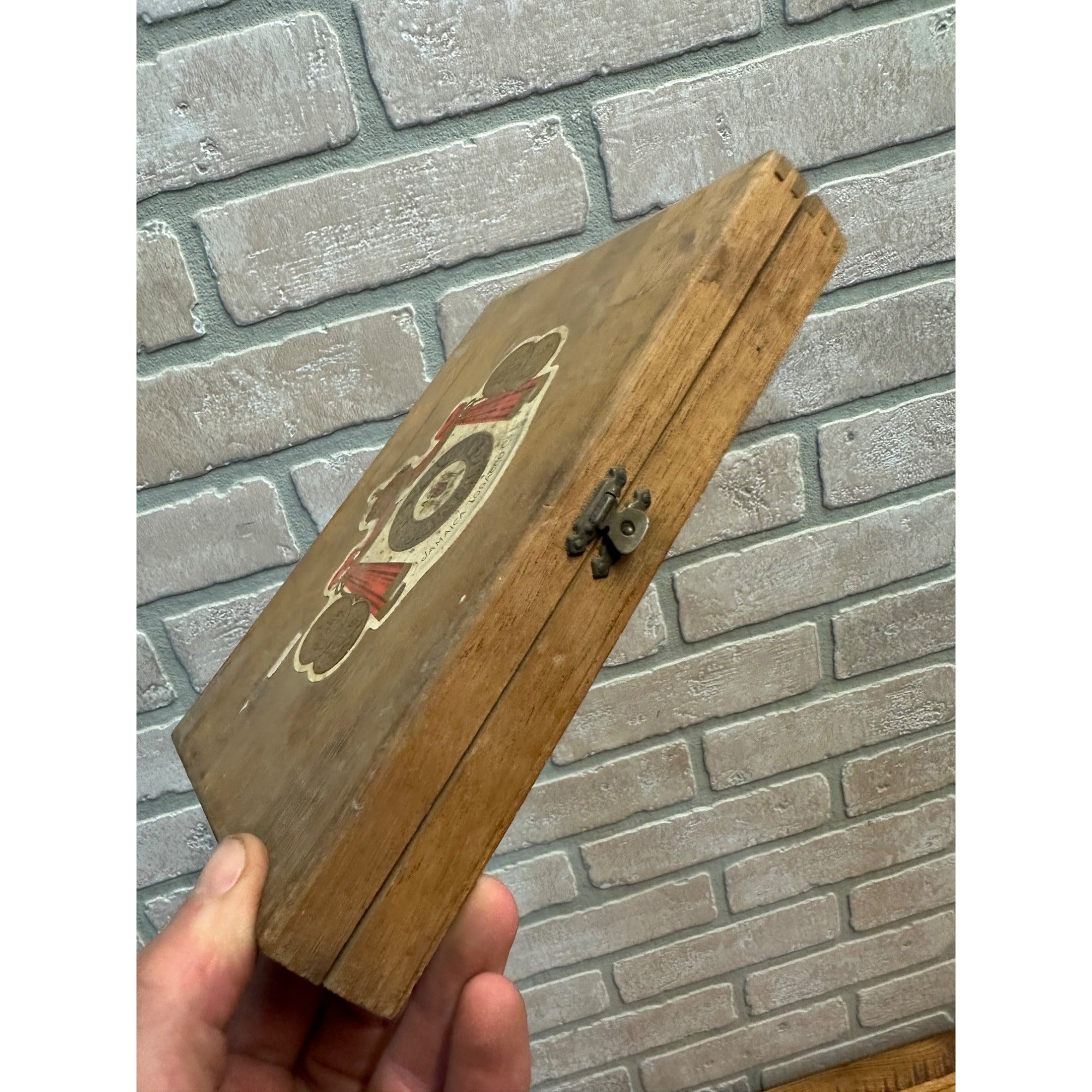 Vintage Royal Jamaica Wooden Cigar Box Jamaica Tobacco Co.