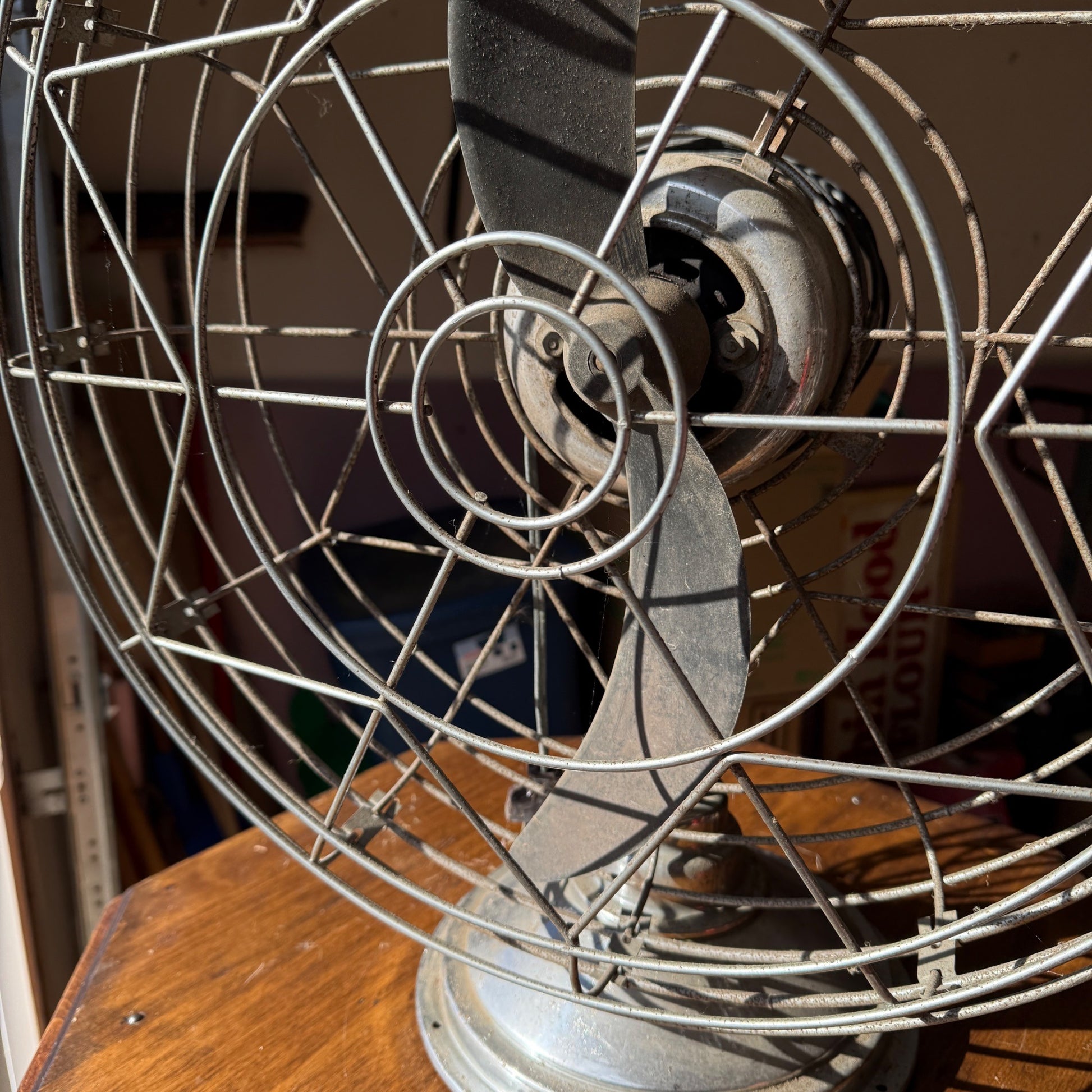 Vintage Large 20" Table Fan - Fresh'nd Air - Industrial Metal Art Deco - Works