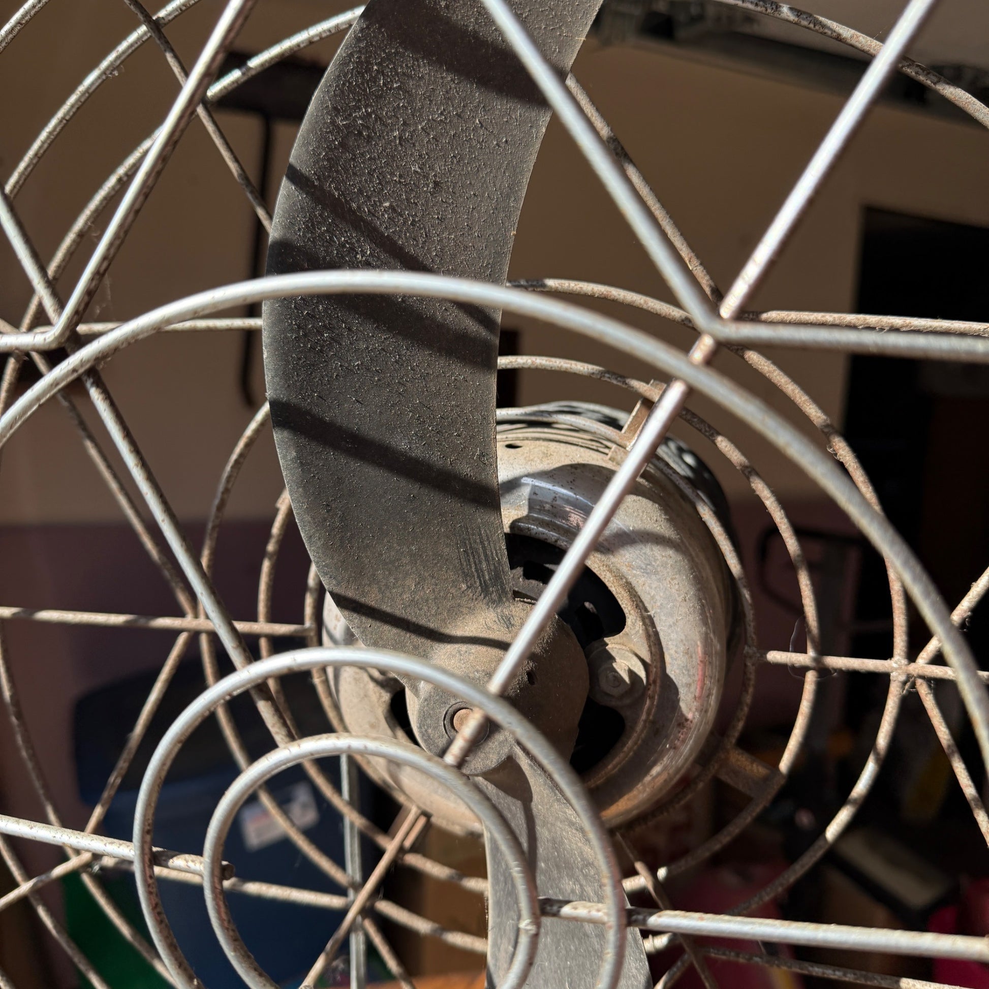 Vintage Large 20" Table Fan - Fresh'nd Air - Industrial Metal Art Deco - Works