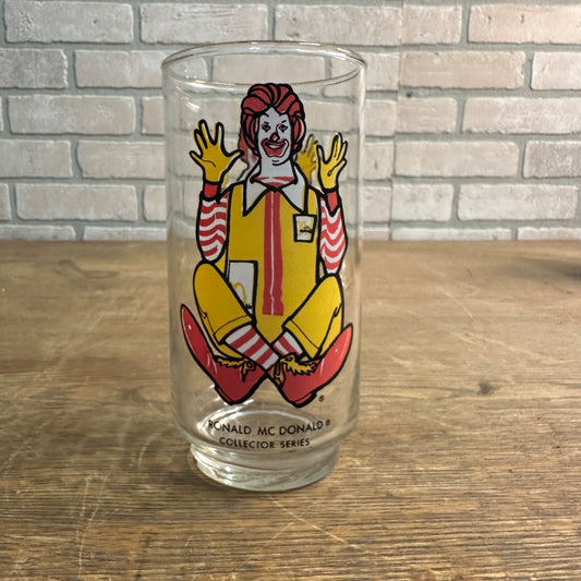 Vintage 1977 McDonalds Collector Series  5.5" Drinking Glass Ronald McDonald