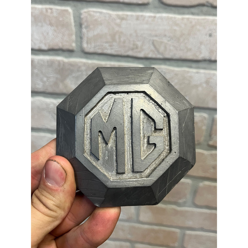 Vintage MG British Car Auto Advertising Hubcap Cover Morris Garages Center Cap