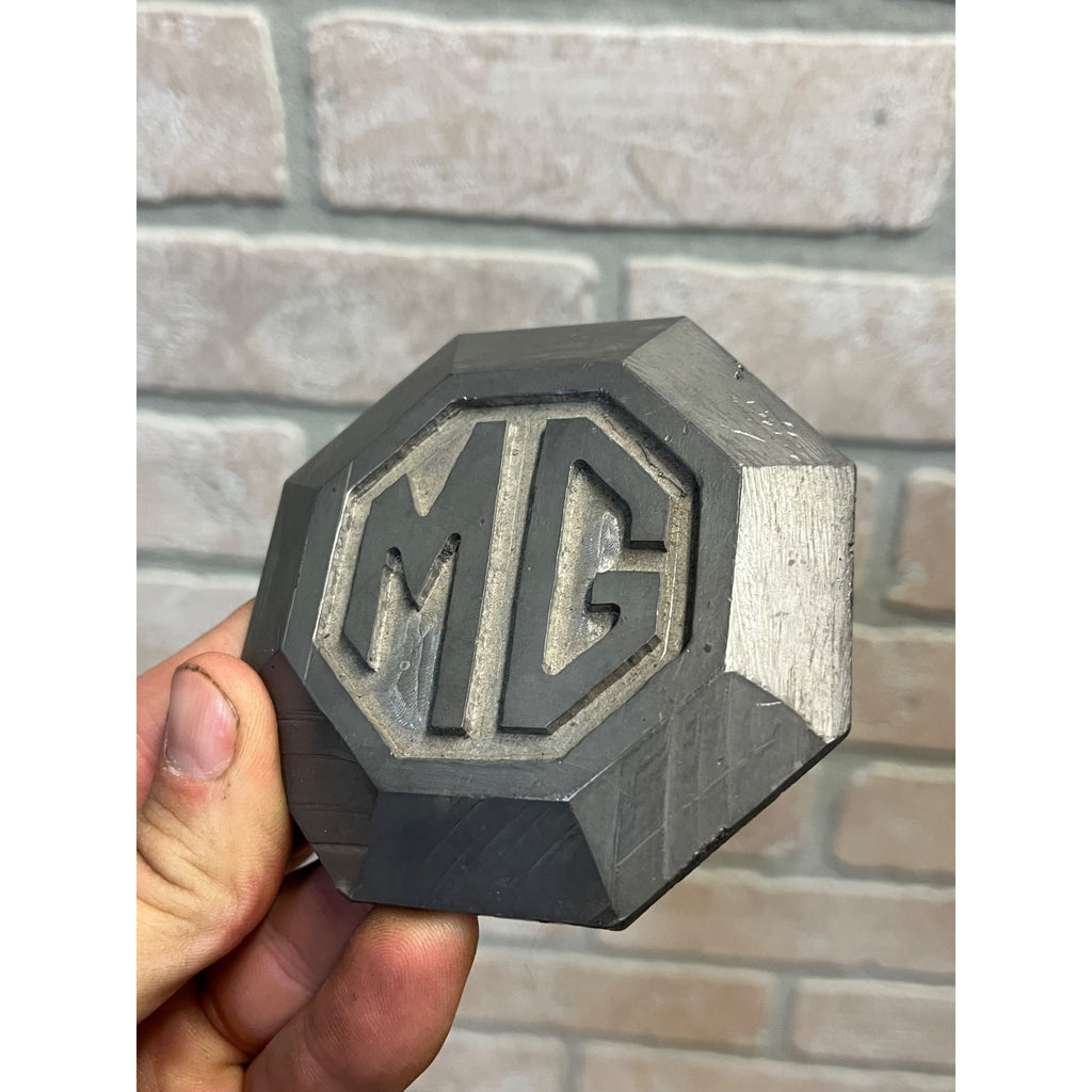 Vintage MG British Car Auto Advertising Hubcap Cover Morris Garages Center Cap