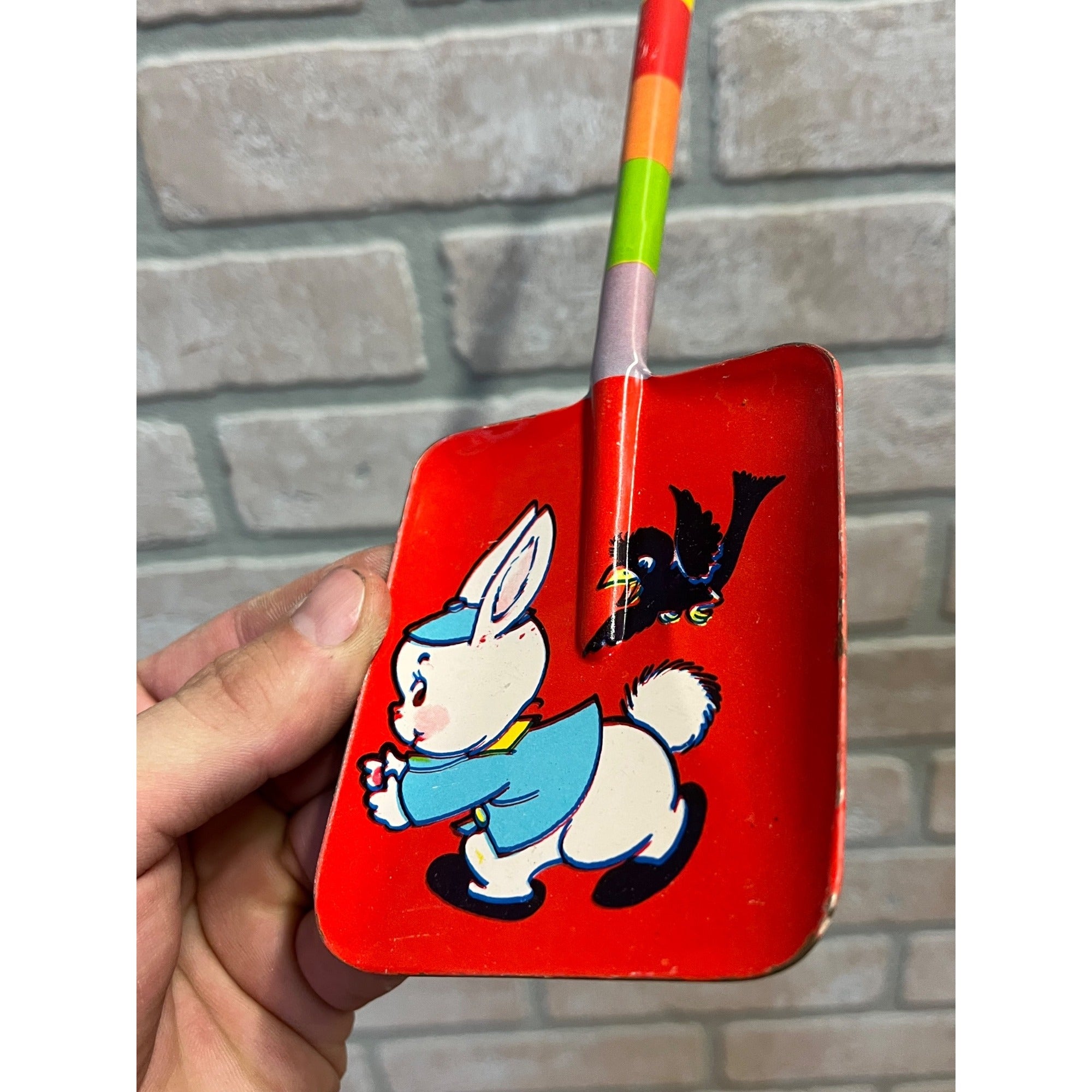Vintage Child's Tin Litho Sand Beach Shovel Rabbit Blackbird Toy - Ohio Art?