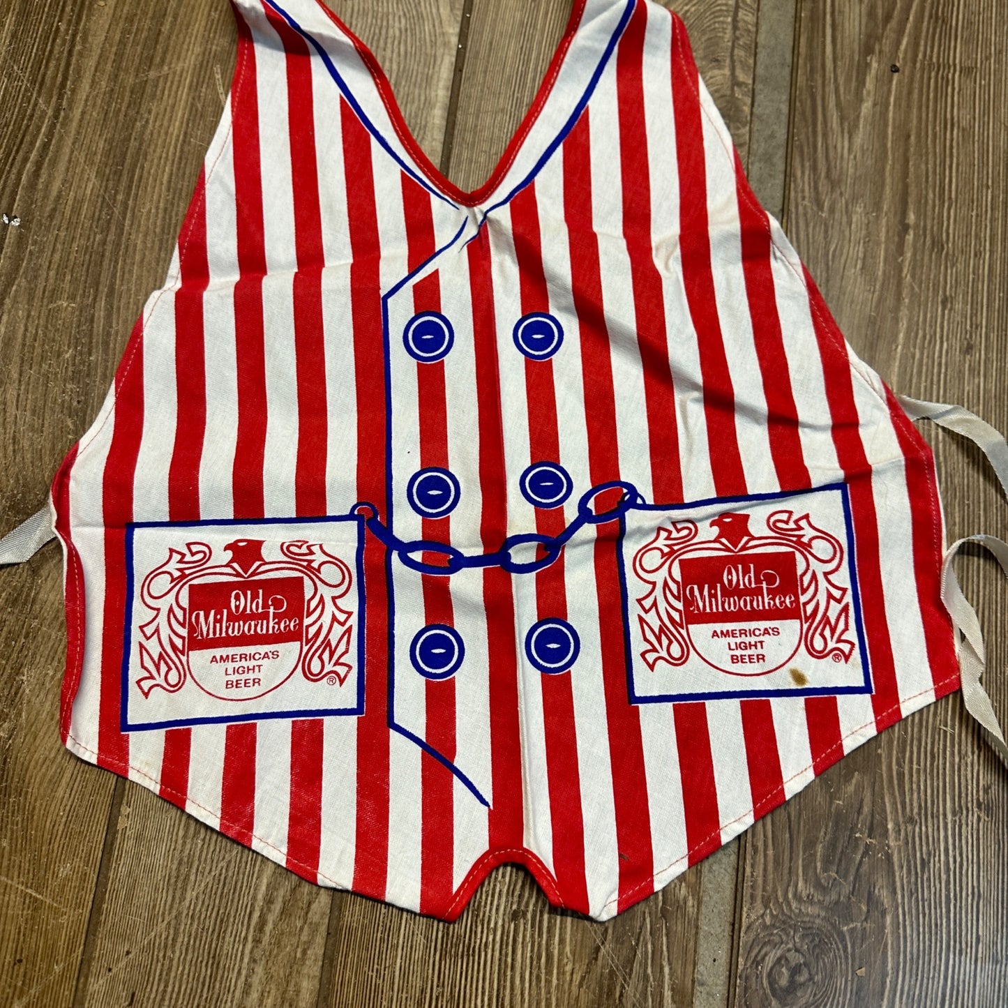 1970s VINTAGE OLD MILWAUKEE BEER ADVERTISING VEST & APRON Wisconsin