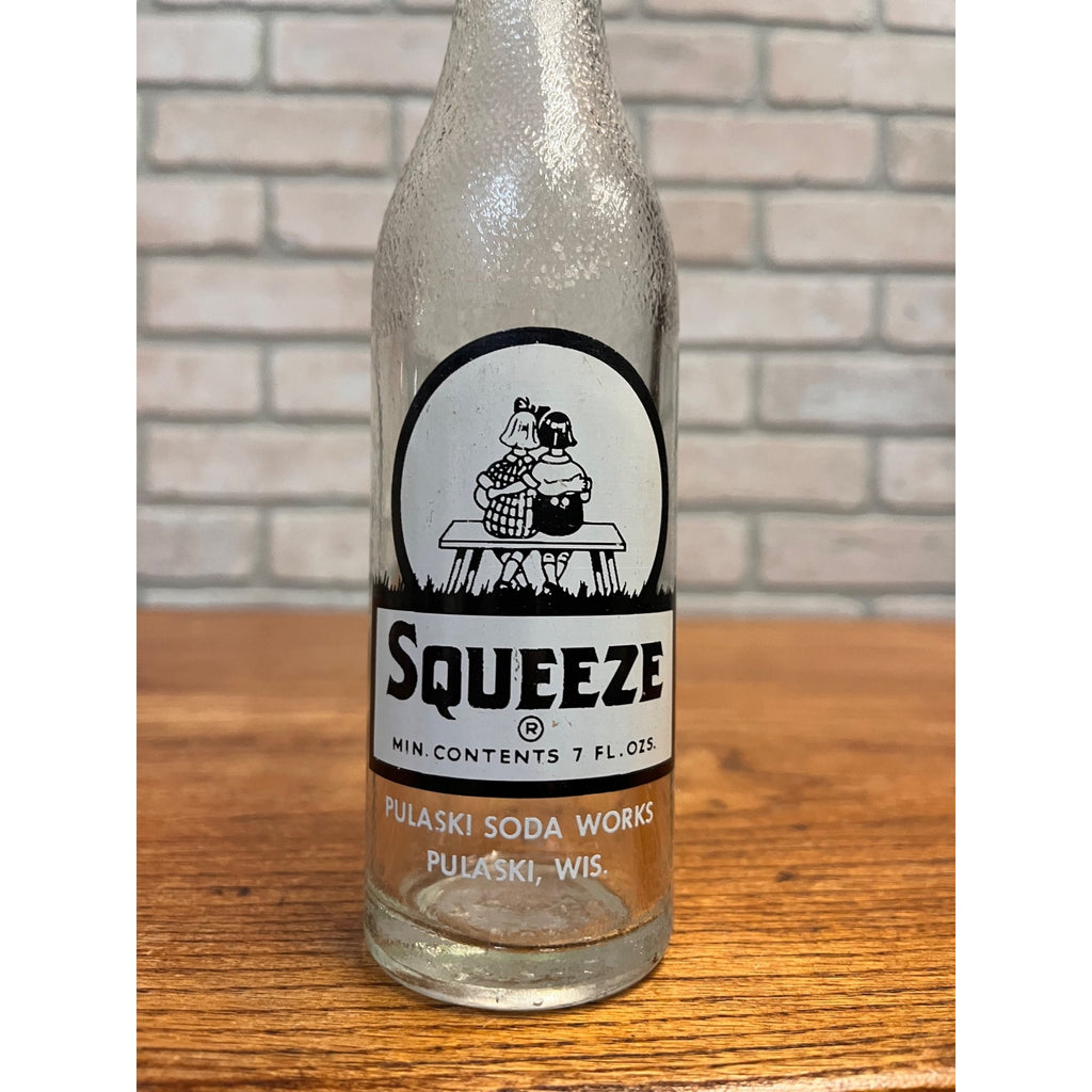 Vintage Squeeze ACL Soda Bottle Pulaski Wisconsin WI Wis 7oz
