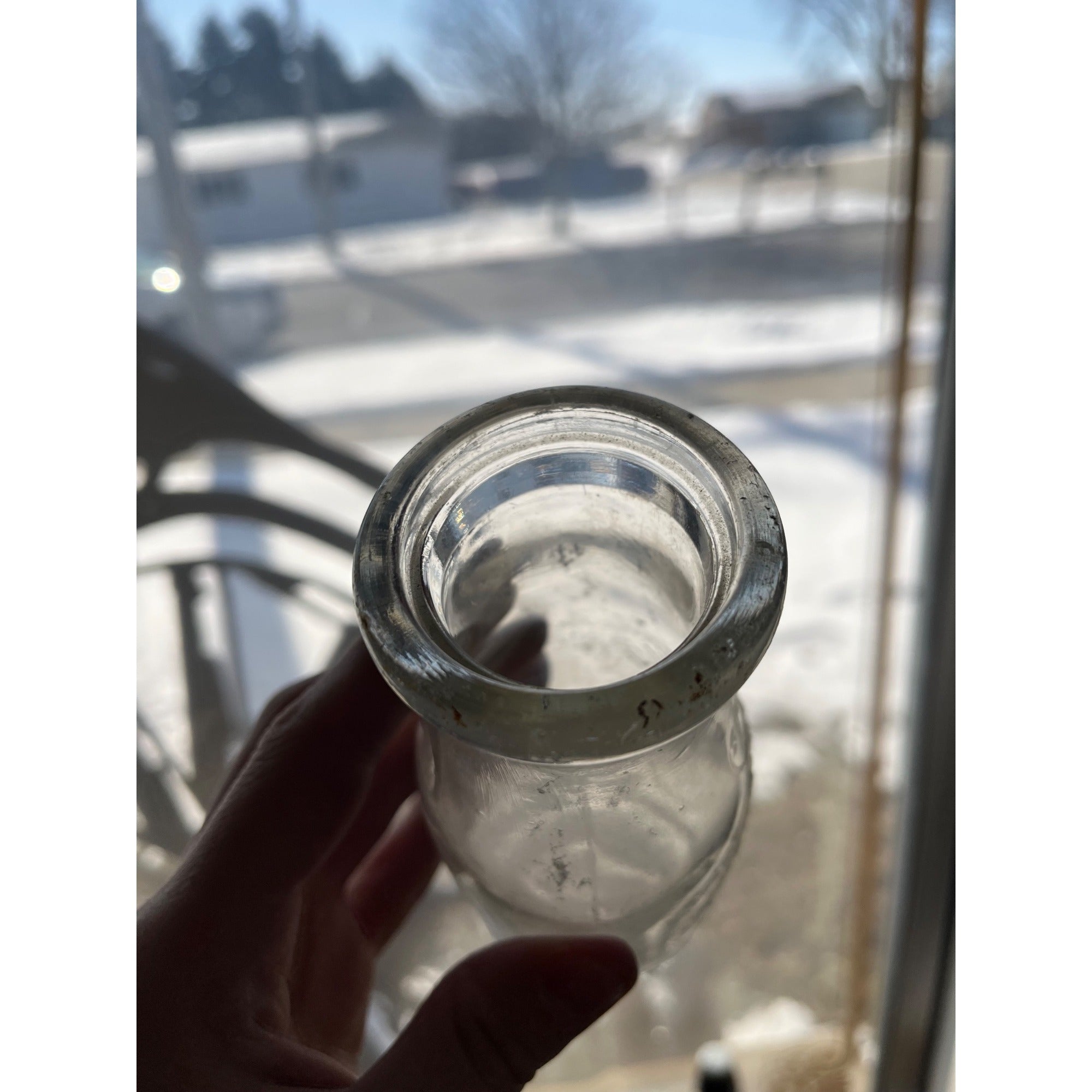 Vintage Cedarburg Dairy Co. Embossed Half Pint Milk Bottle Cedarburg, WI WIS