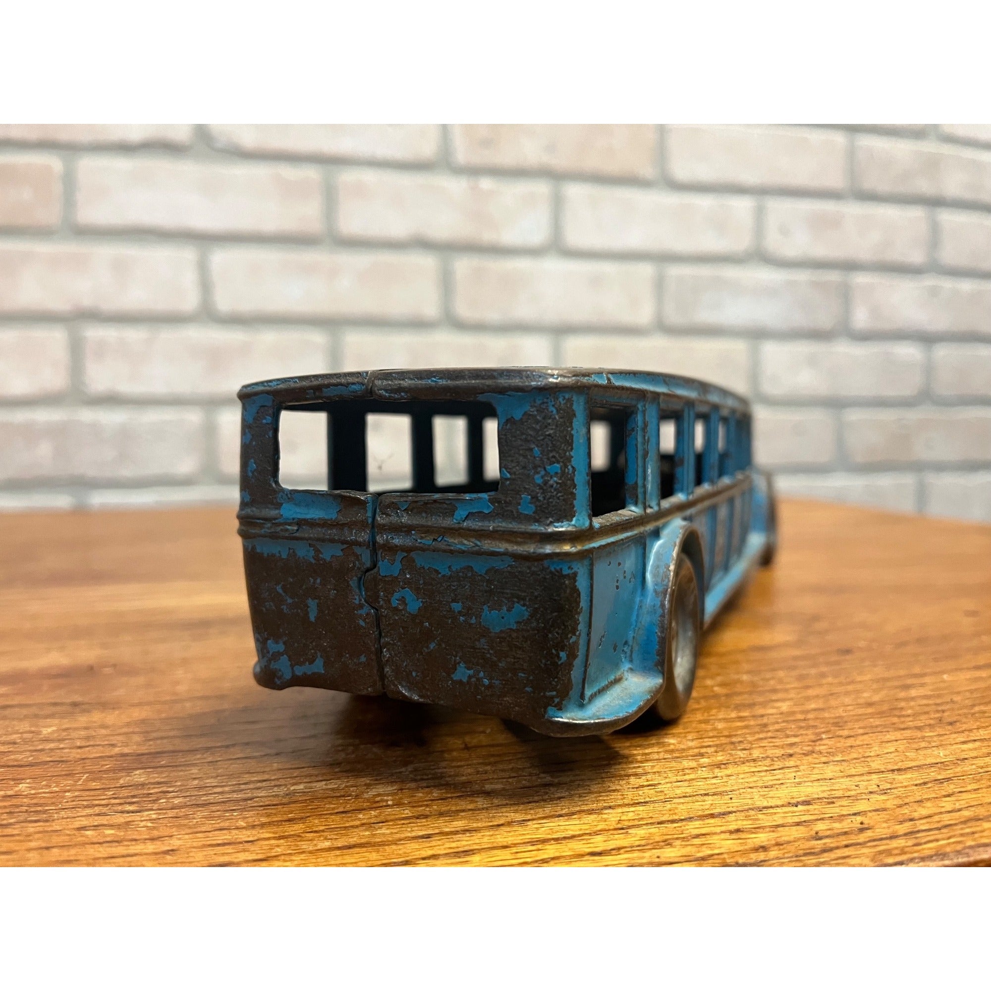 Antique 1920s Arcade Fageol Safety Coach Bus Blue Arcade Cast Iron 12.5" Driver