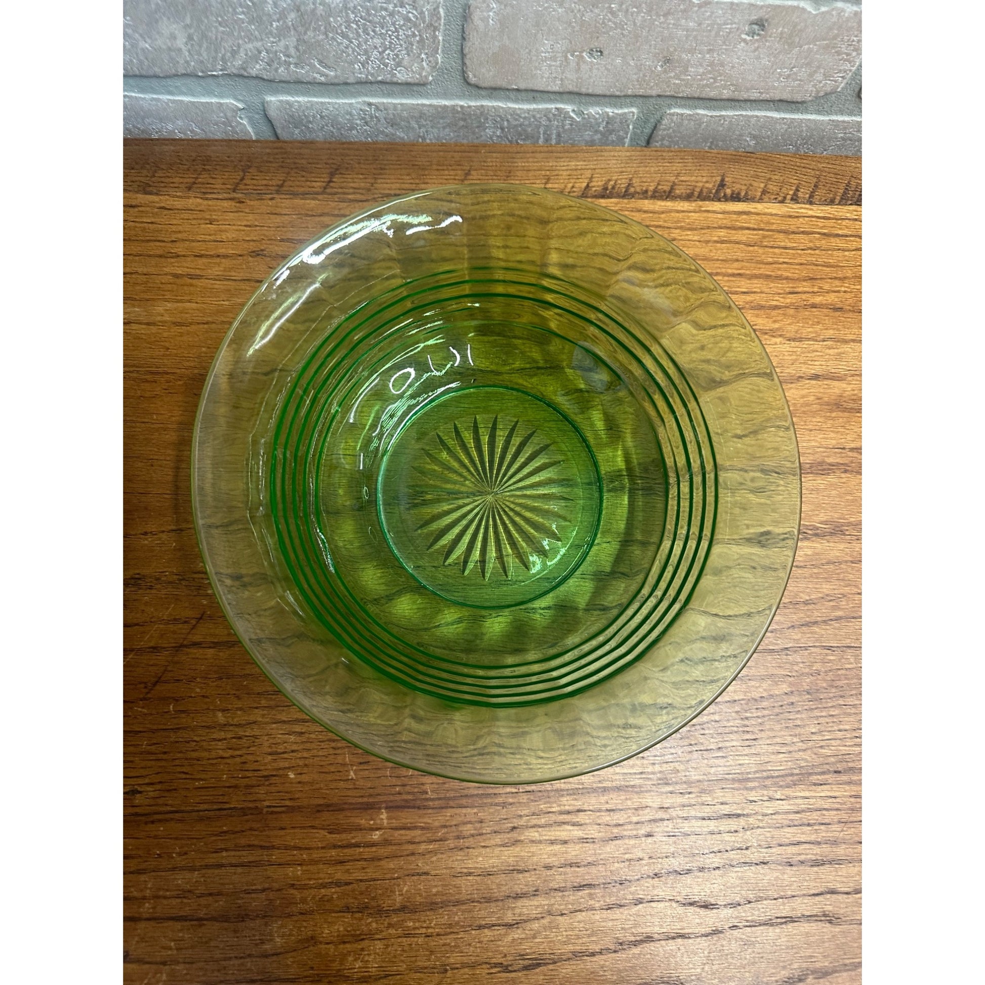 Vintage Anchor Hocking 9" Fruit Bowl Circle Green Uranium Vaseline