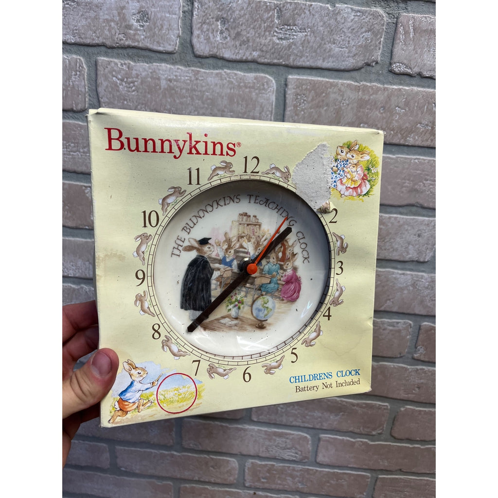 Royal Doulton Whimsical 1988 The Bunnykins Teaching 8" Fine Bone China Clock