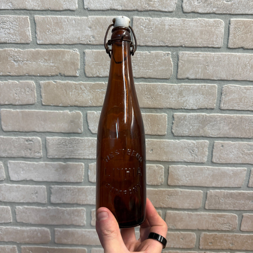 Pre Prohibition West Bend Lithia Company Beer Bottle Wisconsin WI w/ Stopper