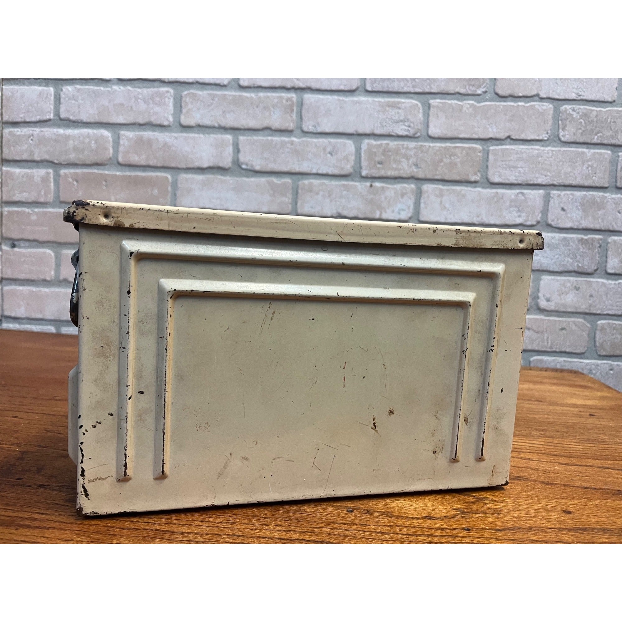 Vintage WWII 30 Cal Ammo Box Chest US Flaming Bomb Early T4E1 Armored Vehicle