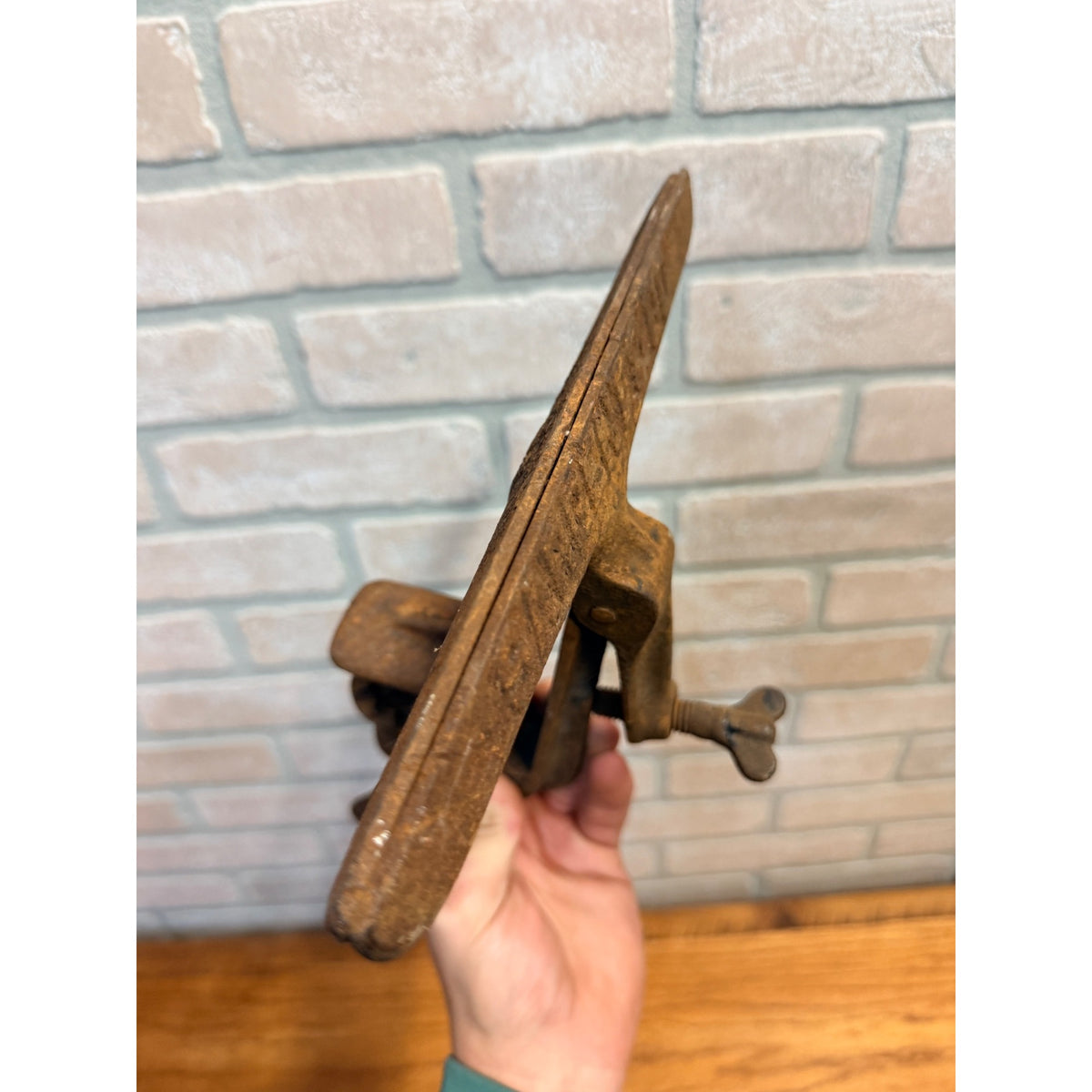 Antique Sargent & Co Hand Saw Sharpening Bench Vise 9-1/8" Jaws #90