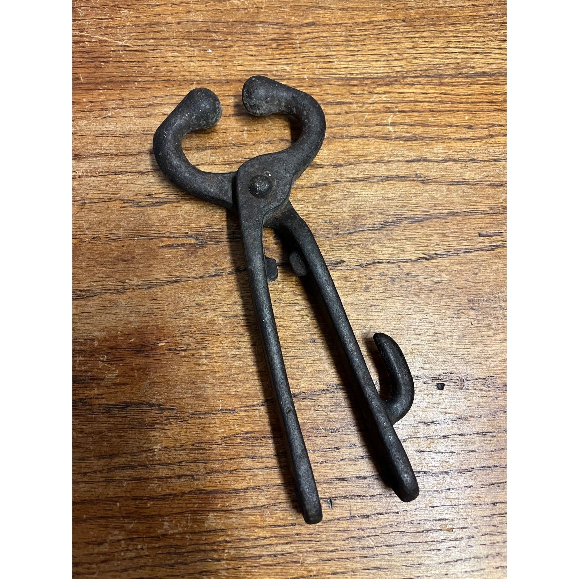 Antique Cast Metal Bull/Cow Nose Ring Pliers 8" Leader Clamps Vintage Farm Tool