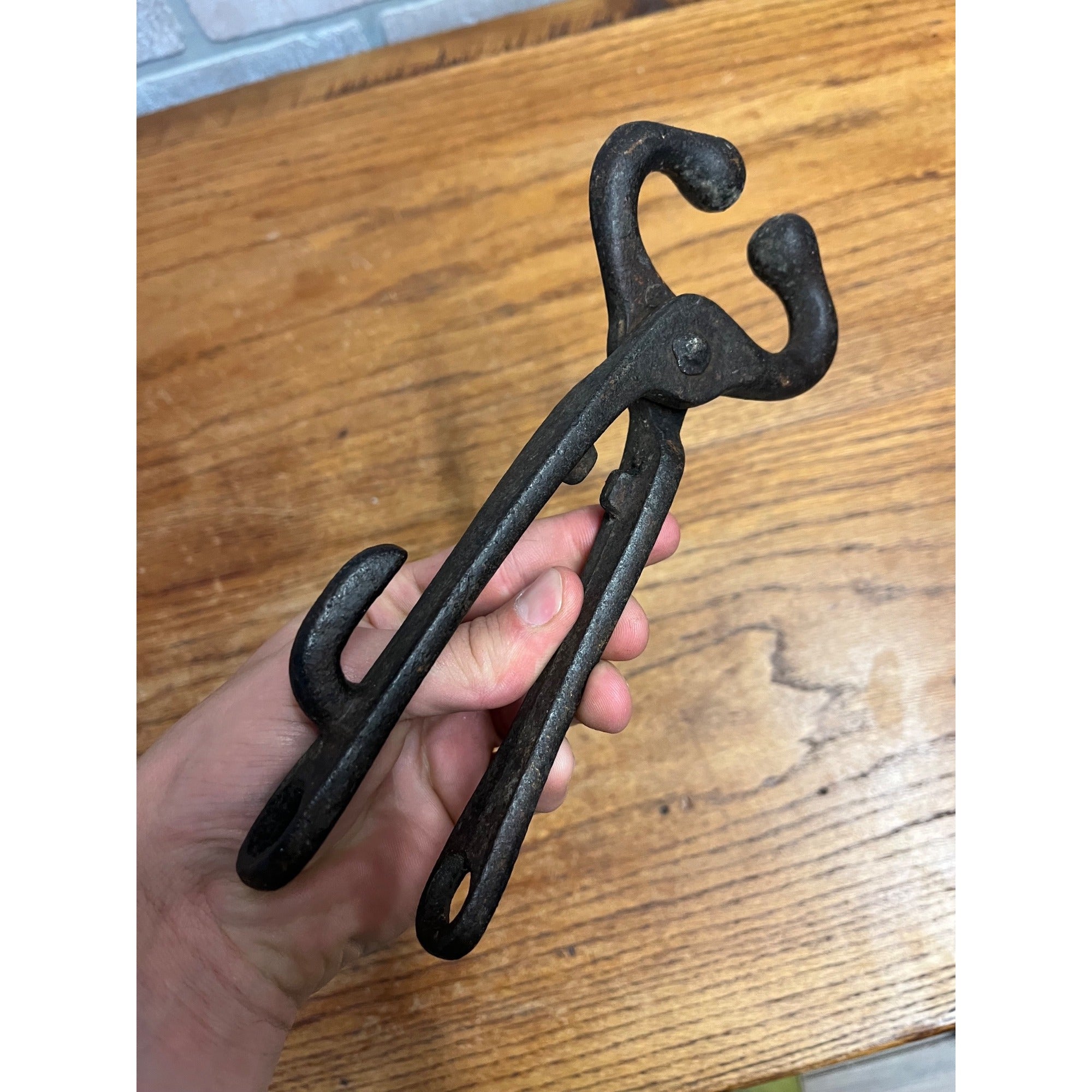 Antique Cast Metal Bull/Cow Nose Ring Pliers 8" Leader Clamps Vintage Farm Tool