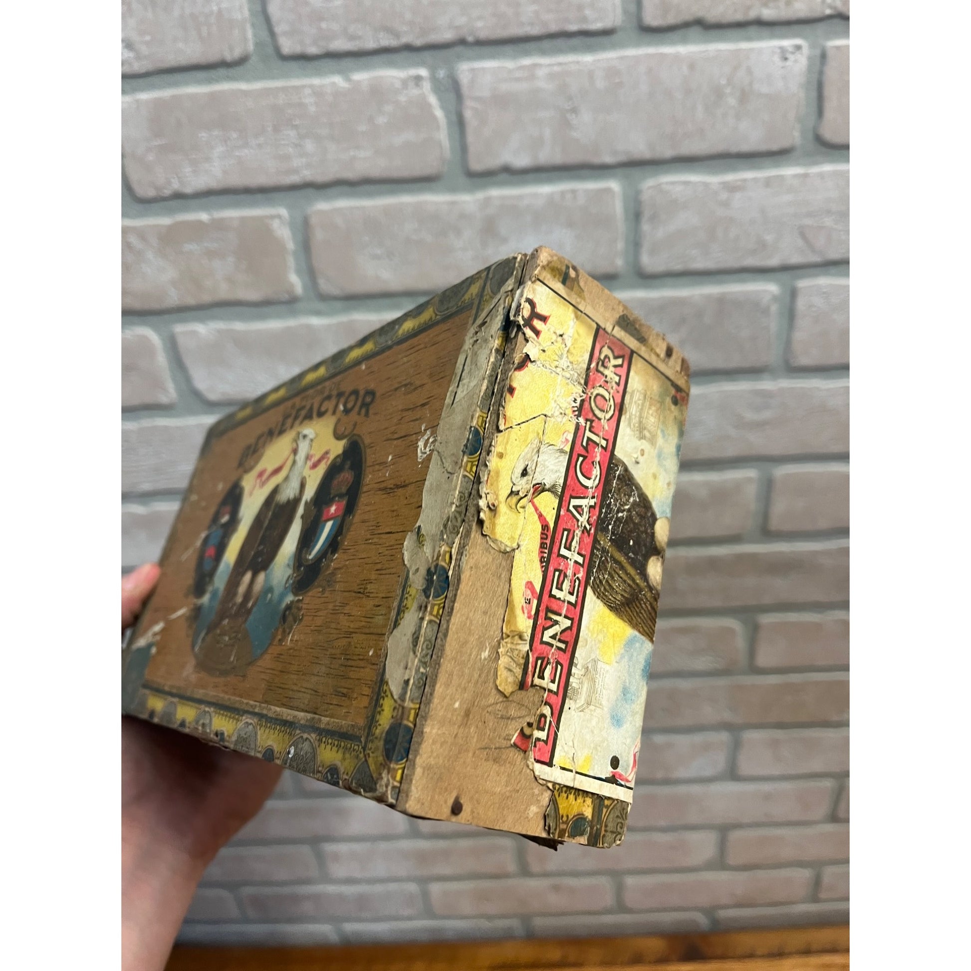 Vintage La Flor De Benefactor Cigar Wooden Box Advertising Eagle Patriotic Ohio