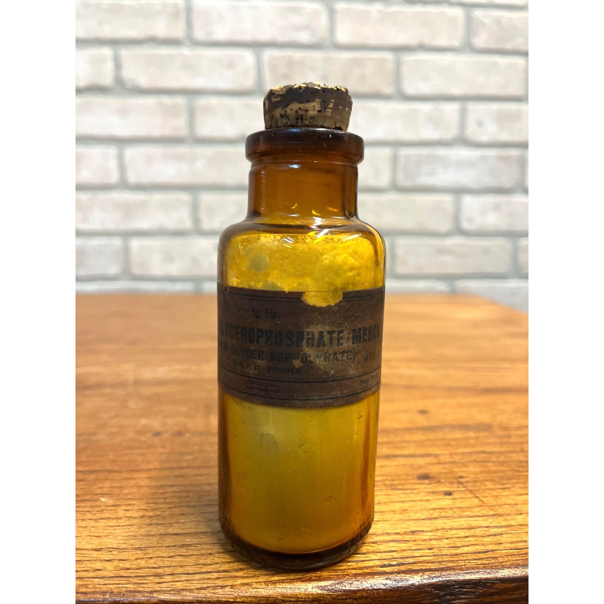 Antique 1900s Merck Apothecary Pharmacy Medicine Amber Glass Bottle w/ Label