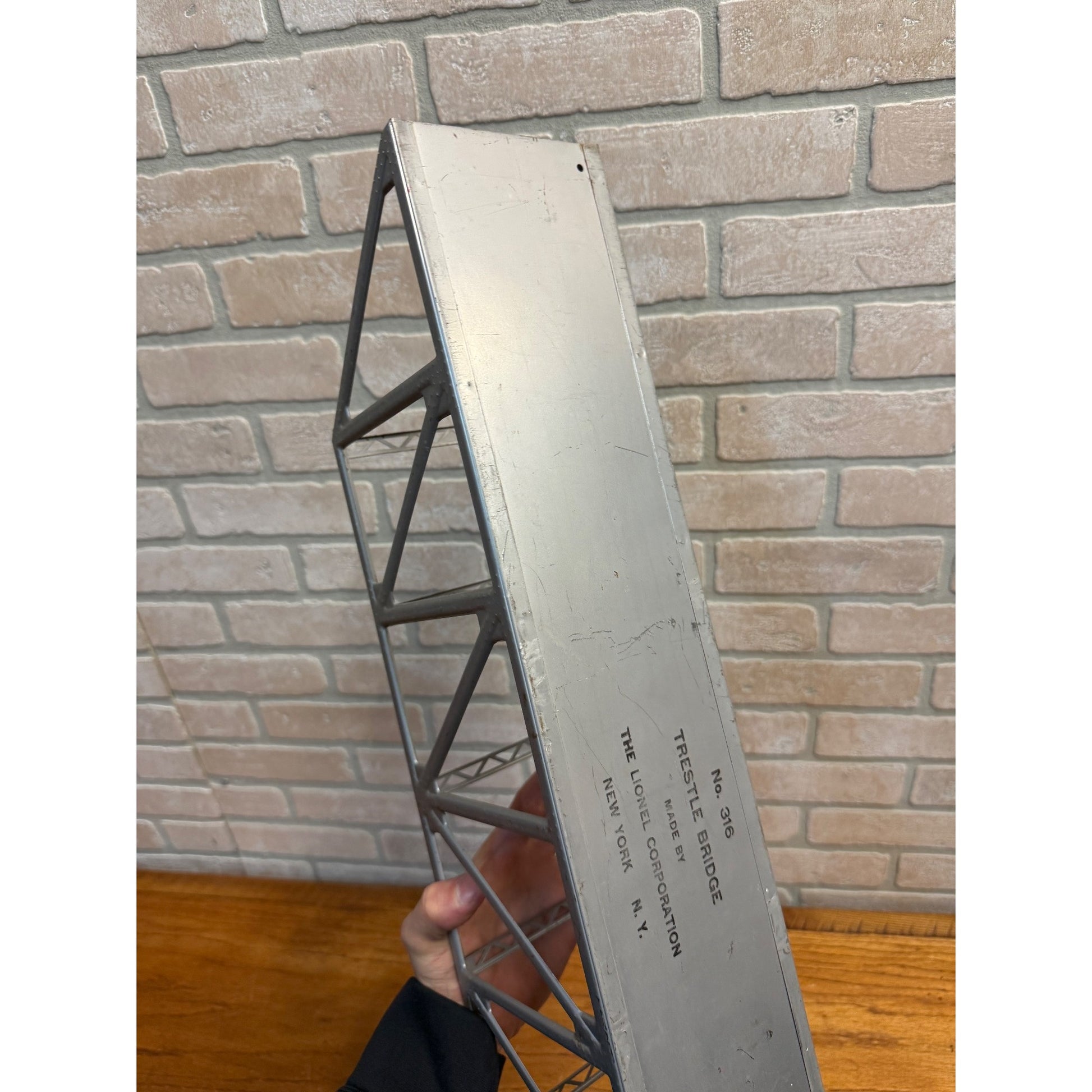 Vintage Lionel No. 316 Metal 24” Gray Trestle Bridge for O scale/gauge Trains