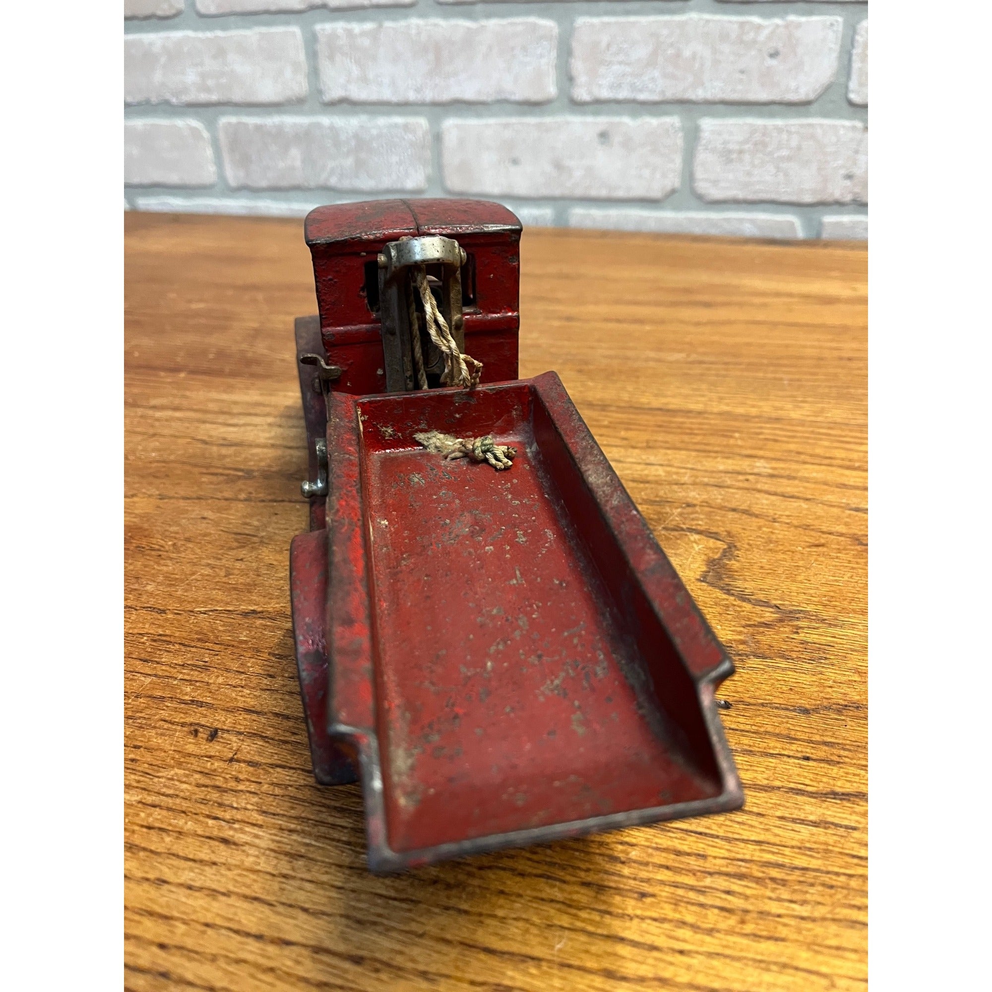 Vintage Arcade International Harvester "Red Baby" Cast Iron Dump Truck Toy
