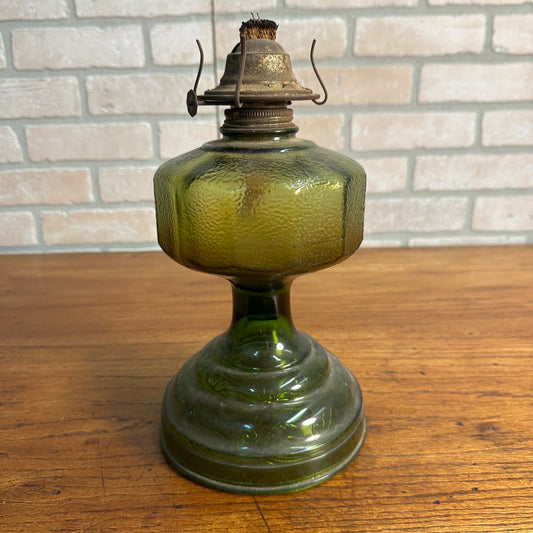 Vintage Emerald Green Pedestal Oil Lamp Scrollwork & Pebble 10" w/ Burner