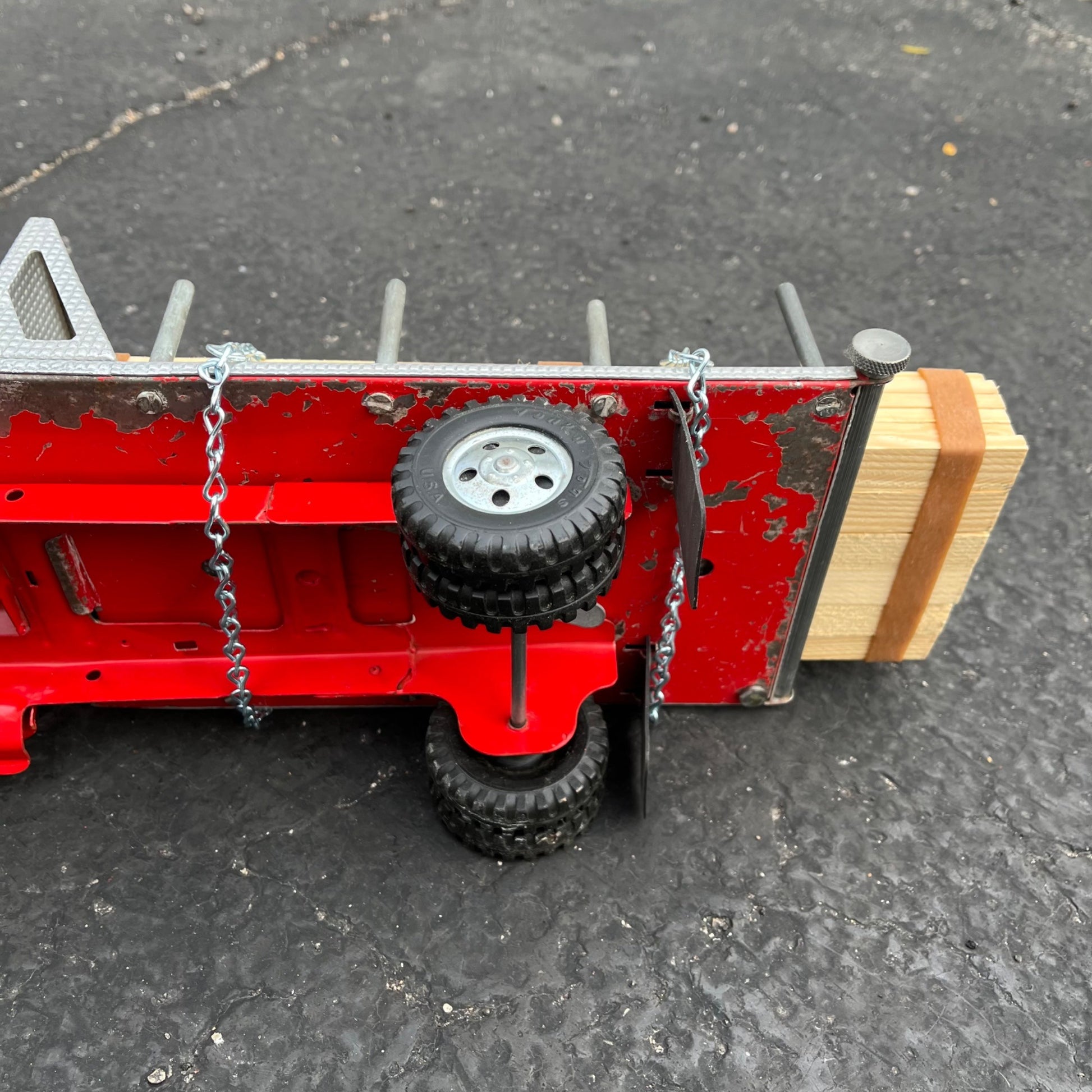 Vintage 1955 Tonka Lumber Truck Flatbed Hauler Pressed Steel Toy