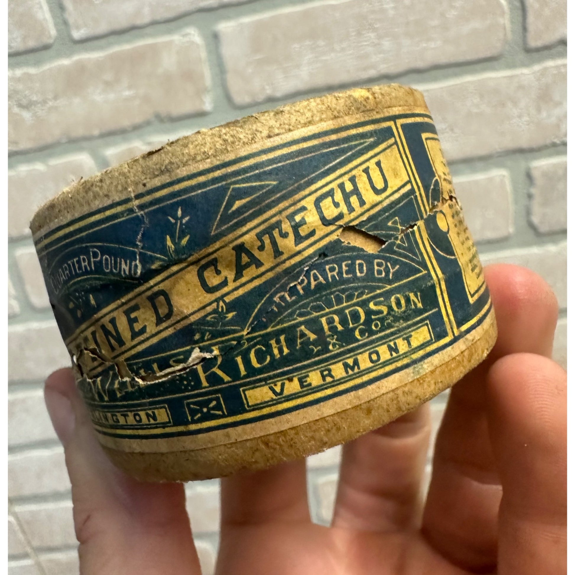 Antique 1800s Wells Richardson Refined Catechu 1/4 Lb Dye Container Paper Label