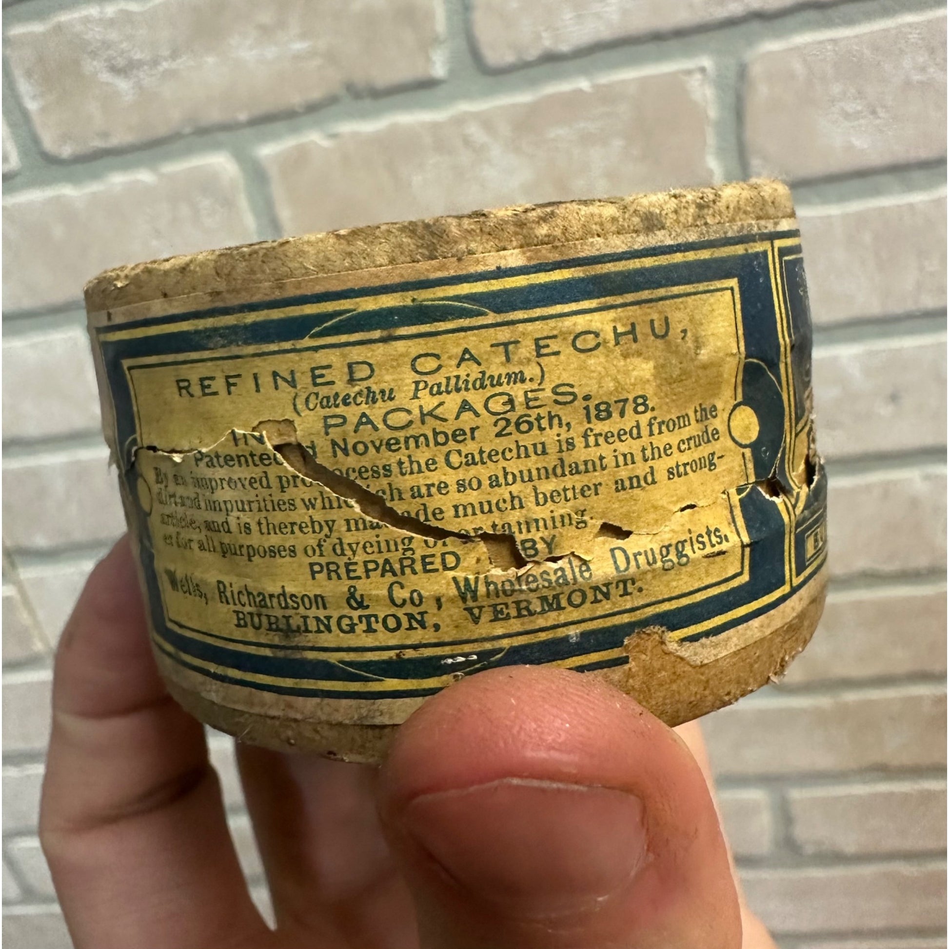 Antique 1800s Wells Richardson Refined Catechu 1/4 Lb Dye Container Paper Label