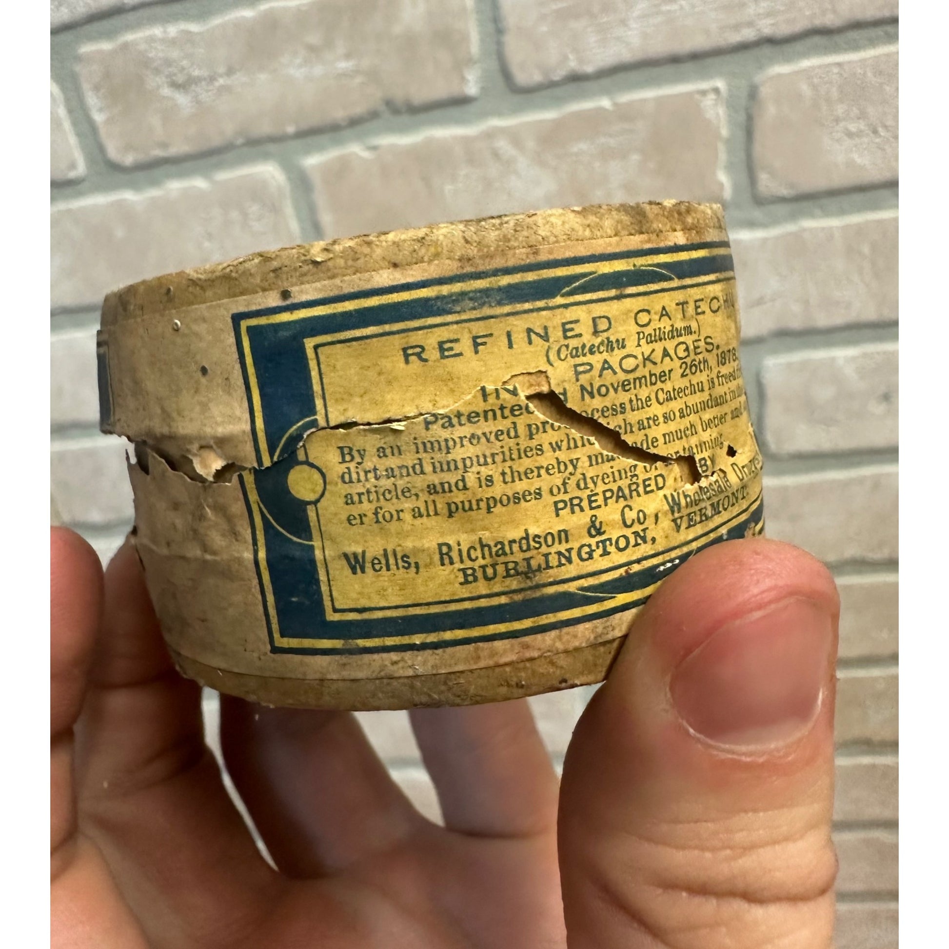 Antique 1800s Wells Richardson Refined Catechu 1/4 Lb Dye Container Paper Label