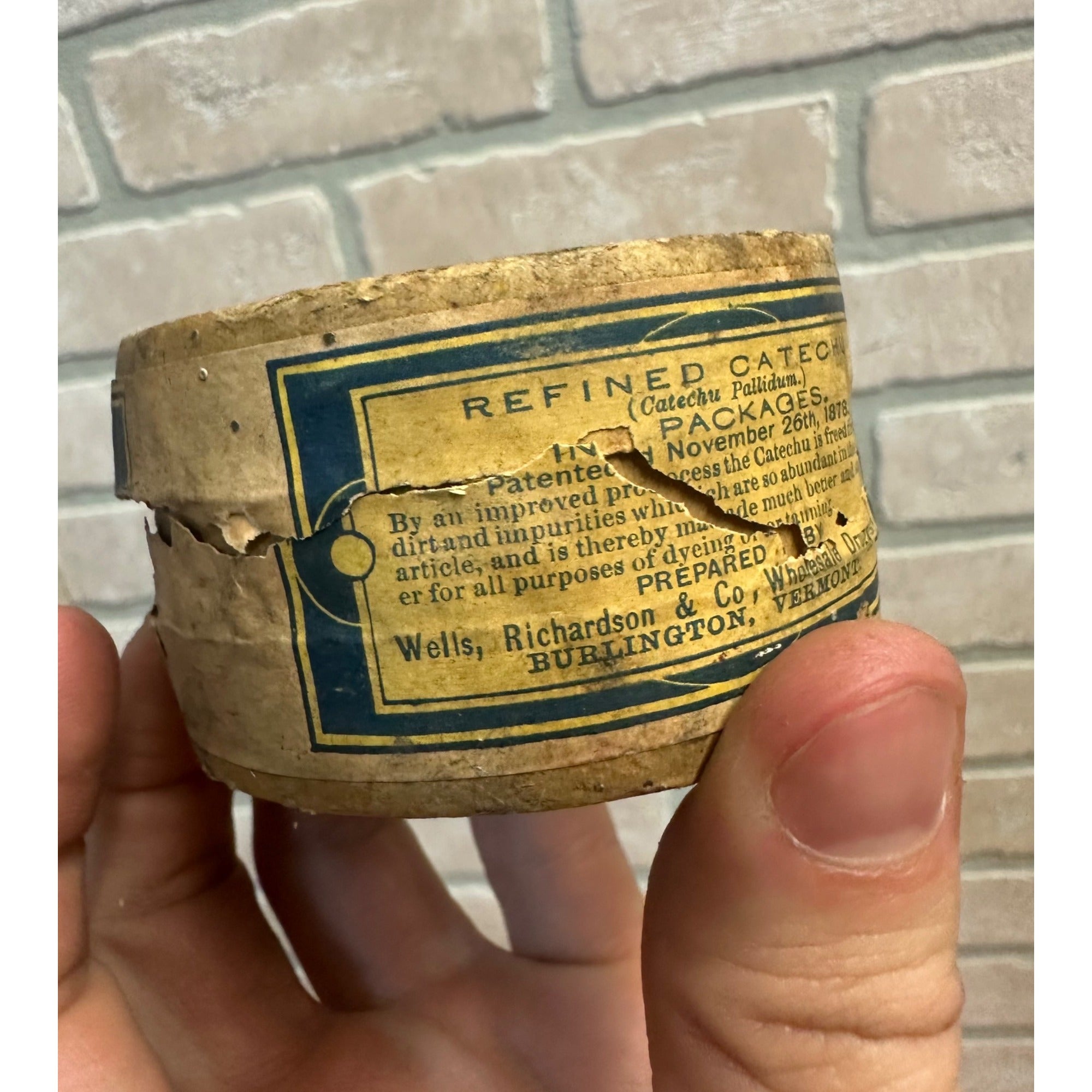 Antique 1800s Wells Richardson Refined Catechu 1/4 Lb Dye Container Paper Label