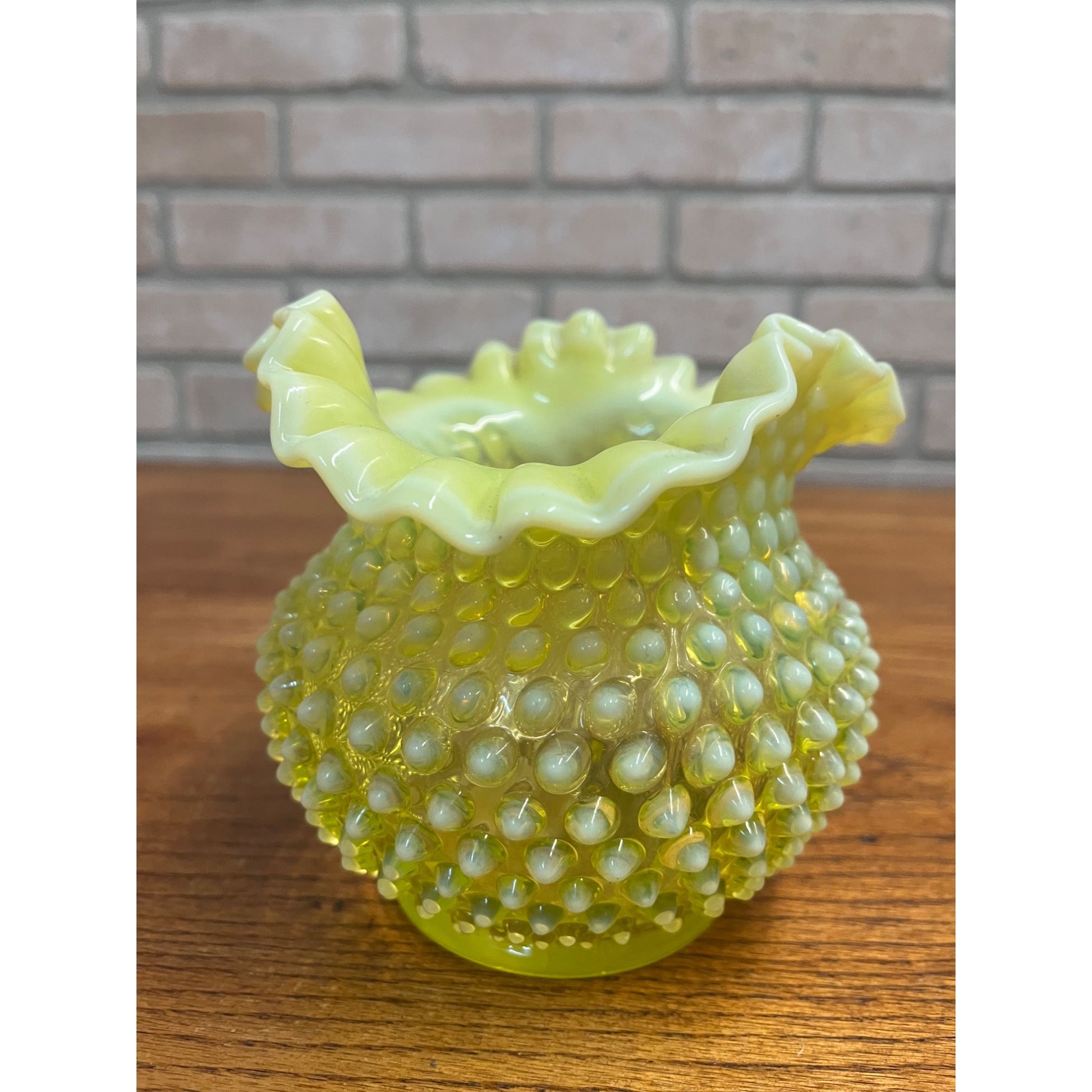 Vintage Fenton Topaz Opalescent Hobnail Ruffle Uranium Rose Bowl Vase