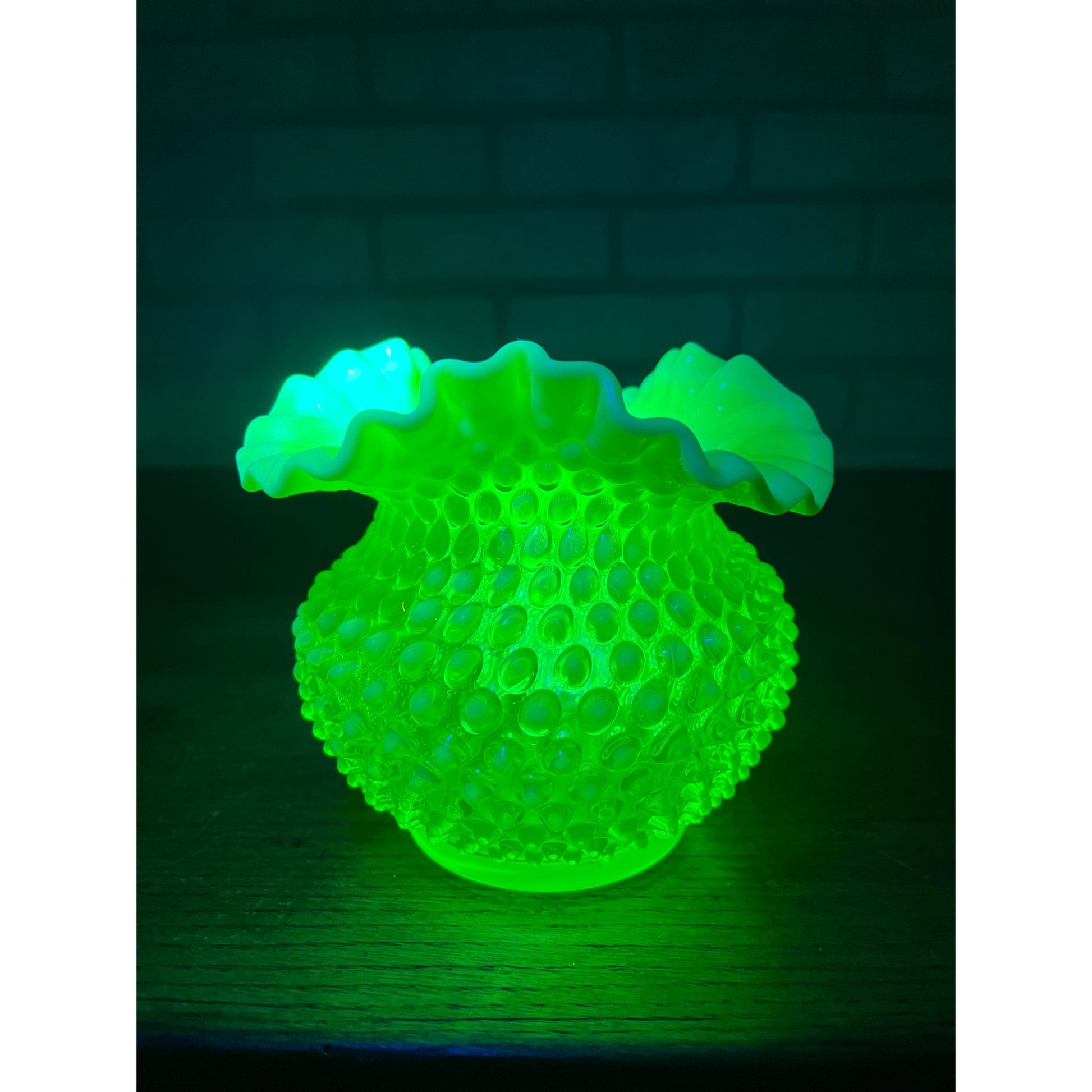 Vintage Fenton Topaz Opalescent Hobnail Ruffle Uranium Rose Bowl Vase