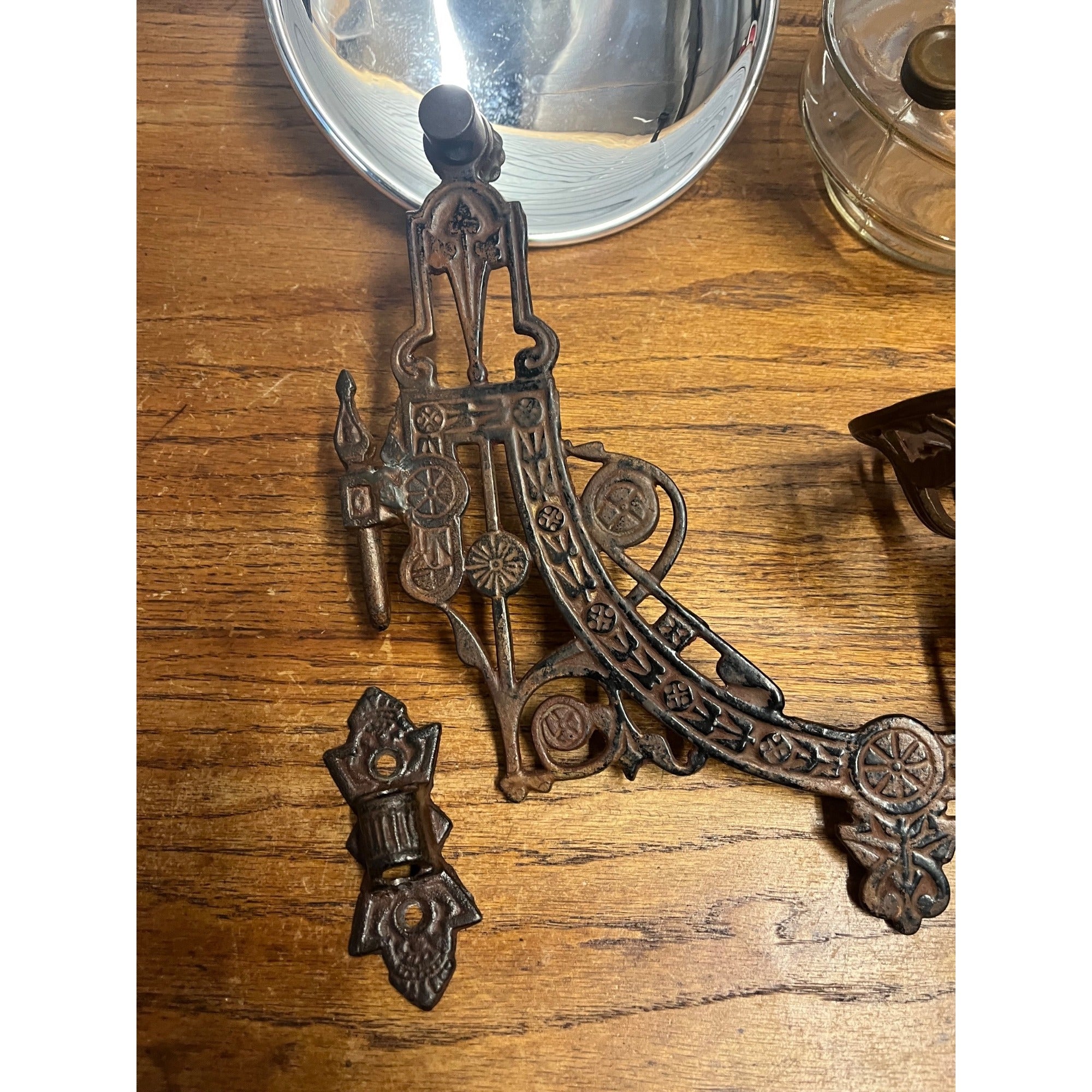Antique Victorian Cast Iron Wall Bracket Oil Lamp Swing Arm Complete