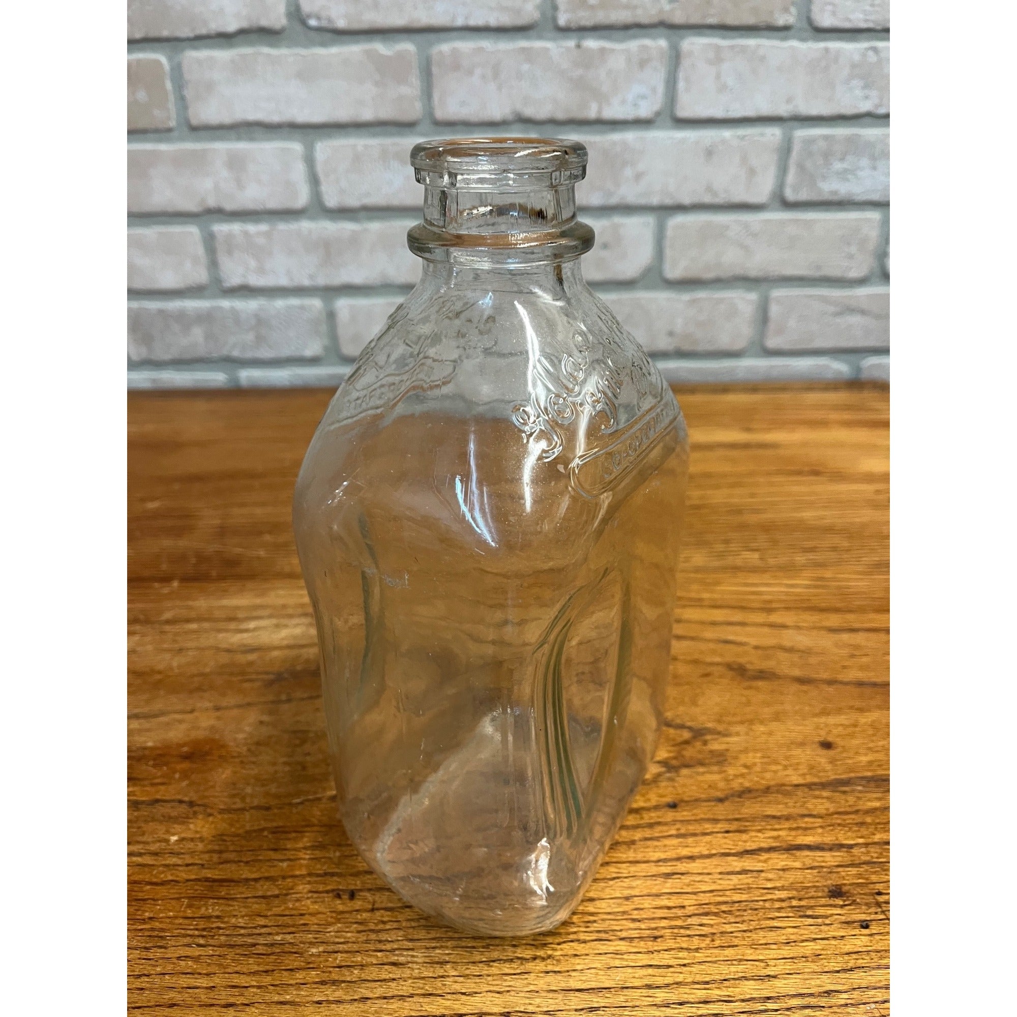 Vintage Half Gallon Milk Bottle Golden Guernsey Dairy Milwaukee Wisconsin