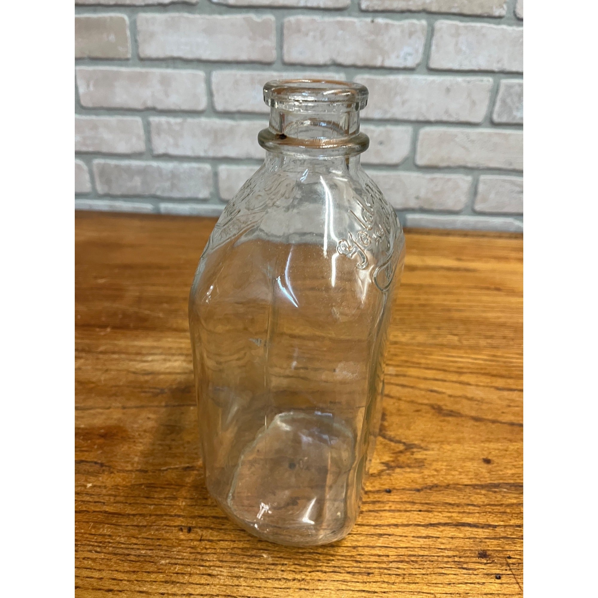 Vintage Half Gallon Milk Bottle Golden Guernsey Dairy Milwaukee Wisconsin