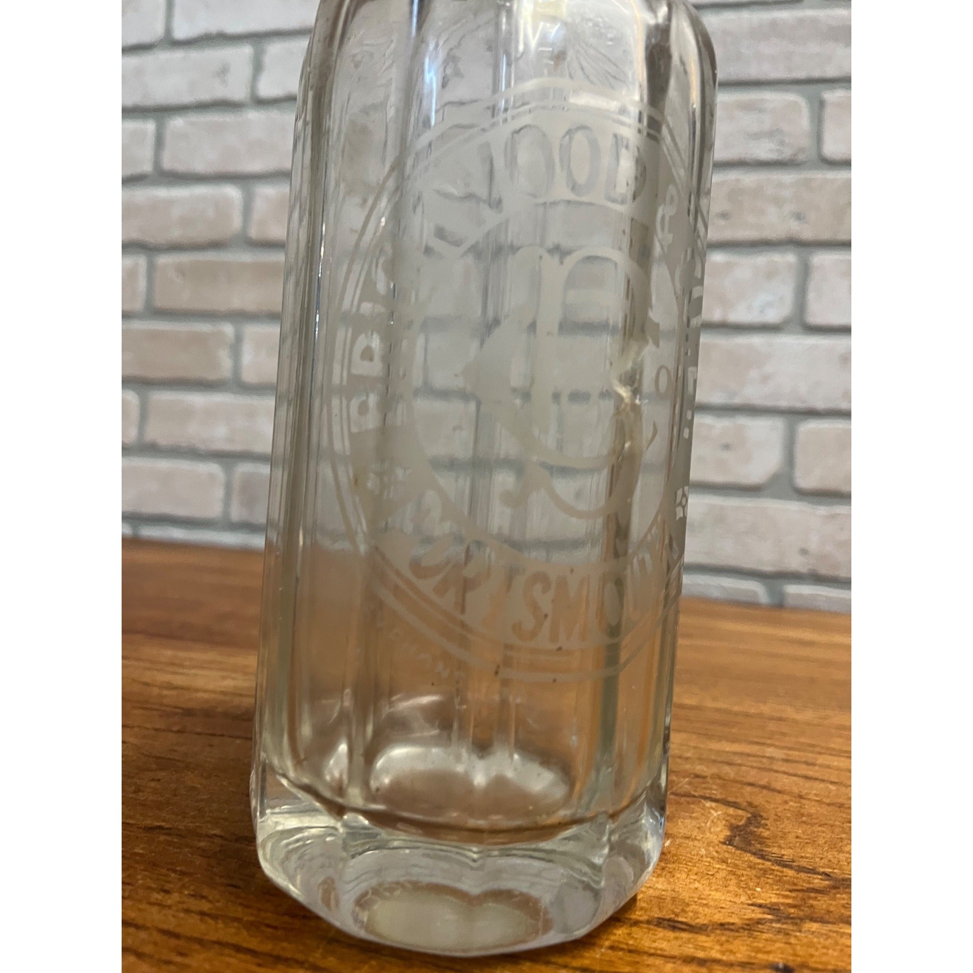 Vintage 1930s Brickwood & Co. Soda Water Seltzer Bottle Portsmouth UK Etched