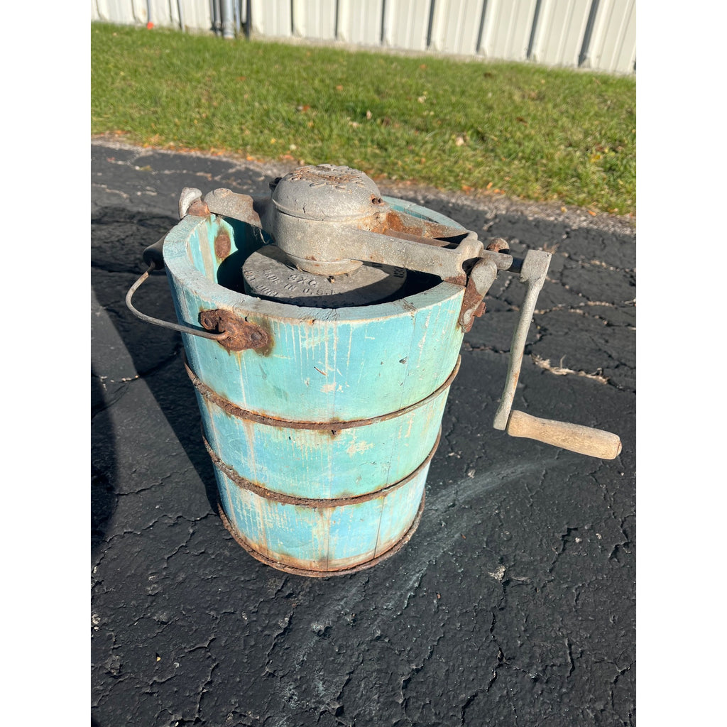 Antique Primitive Wooden Blue Ice Cream Maker White Mountain Freezer Farmhouse